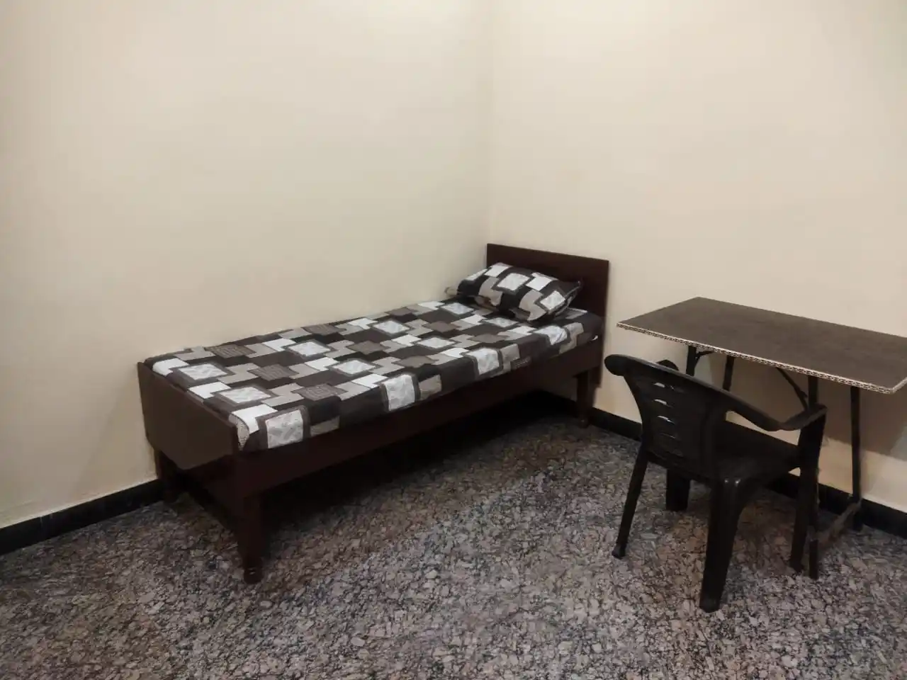 HL 06 Sec 130 Photo 5