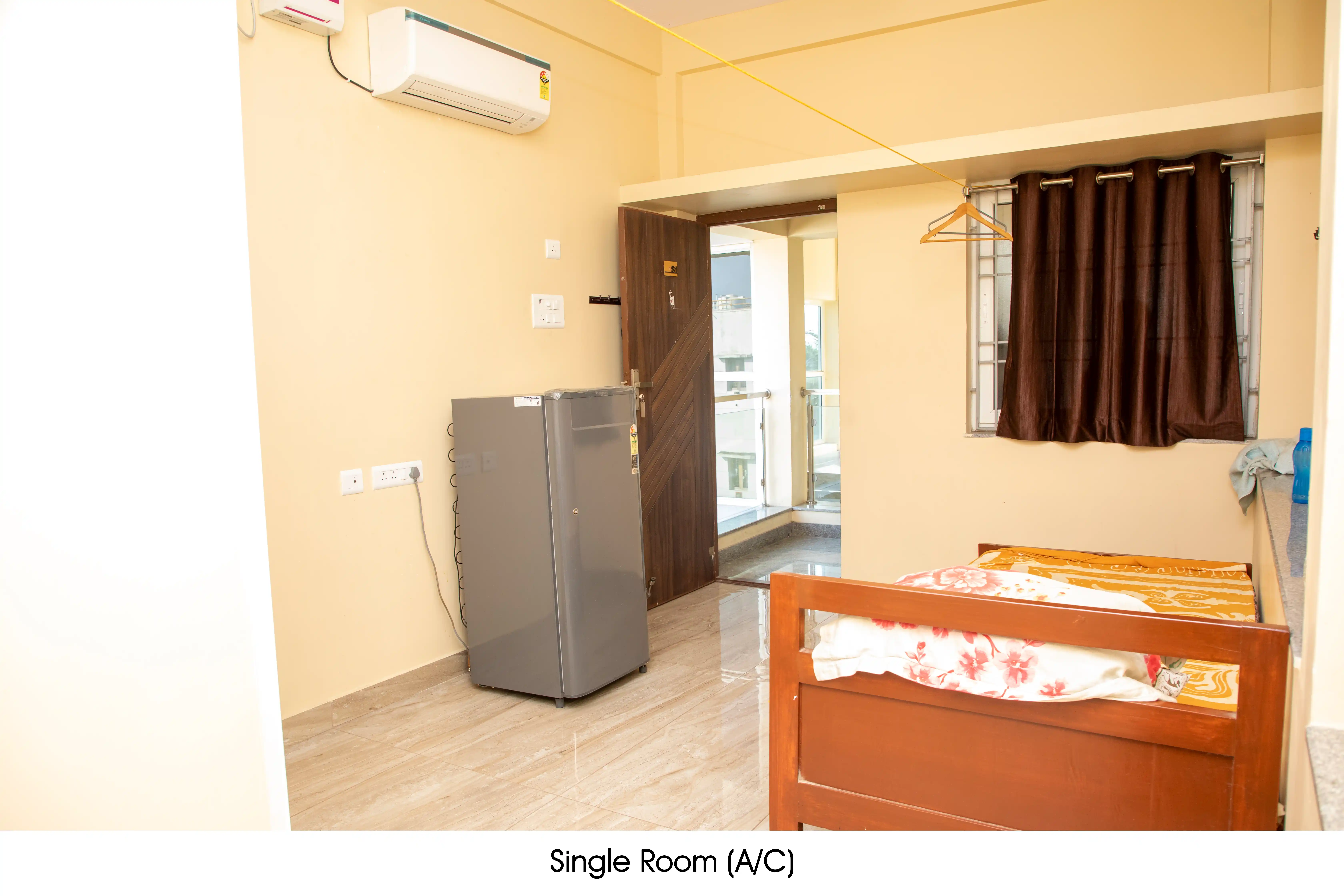 SK Residency Premium Gents Mansion Photo 1