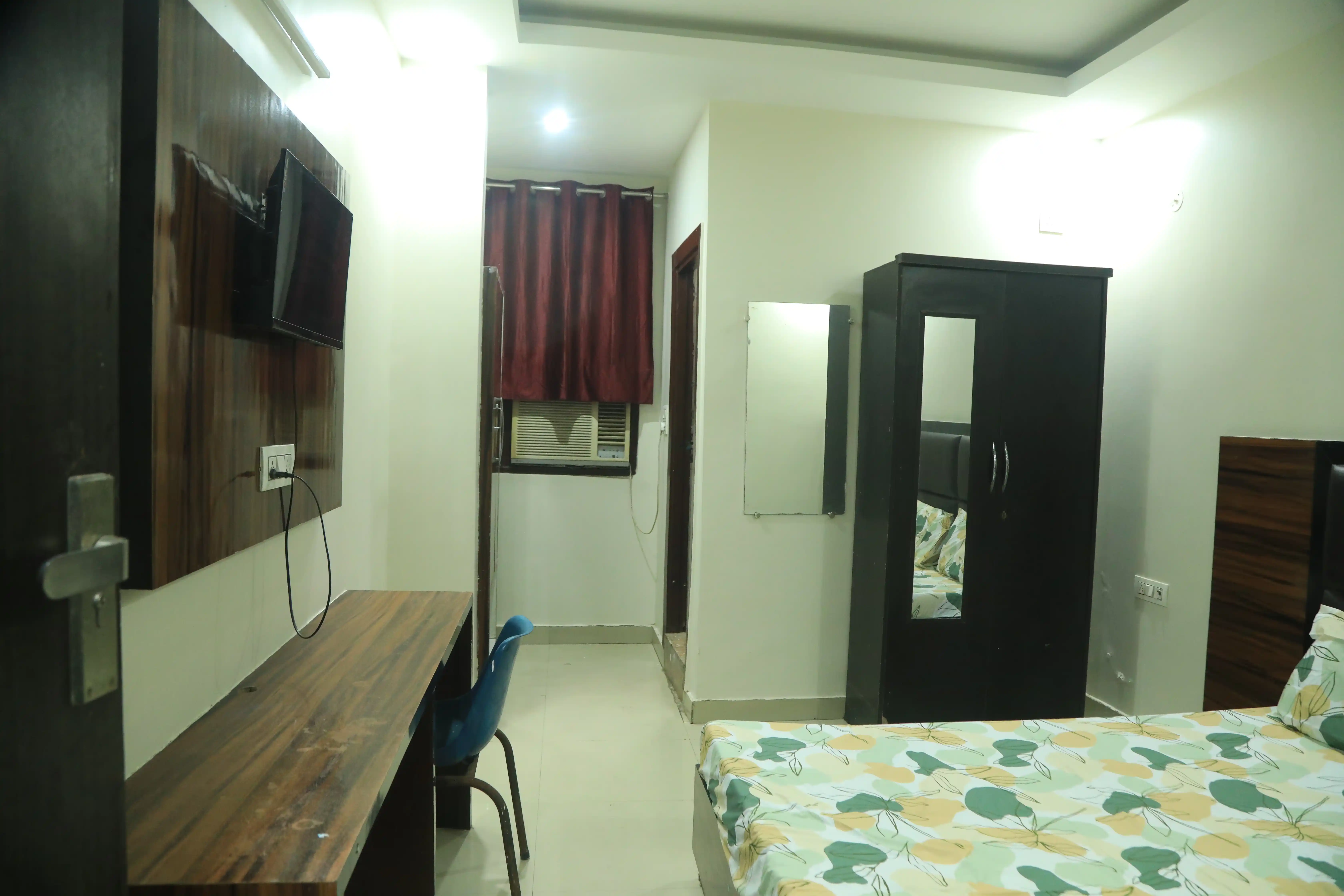 NB4 Shakti Hostal - Image 8