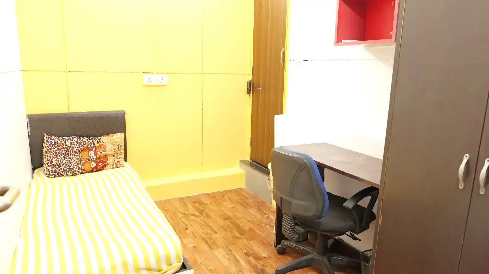 Meru Photo 2 Meru Photo 2