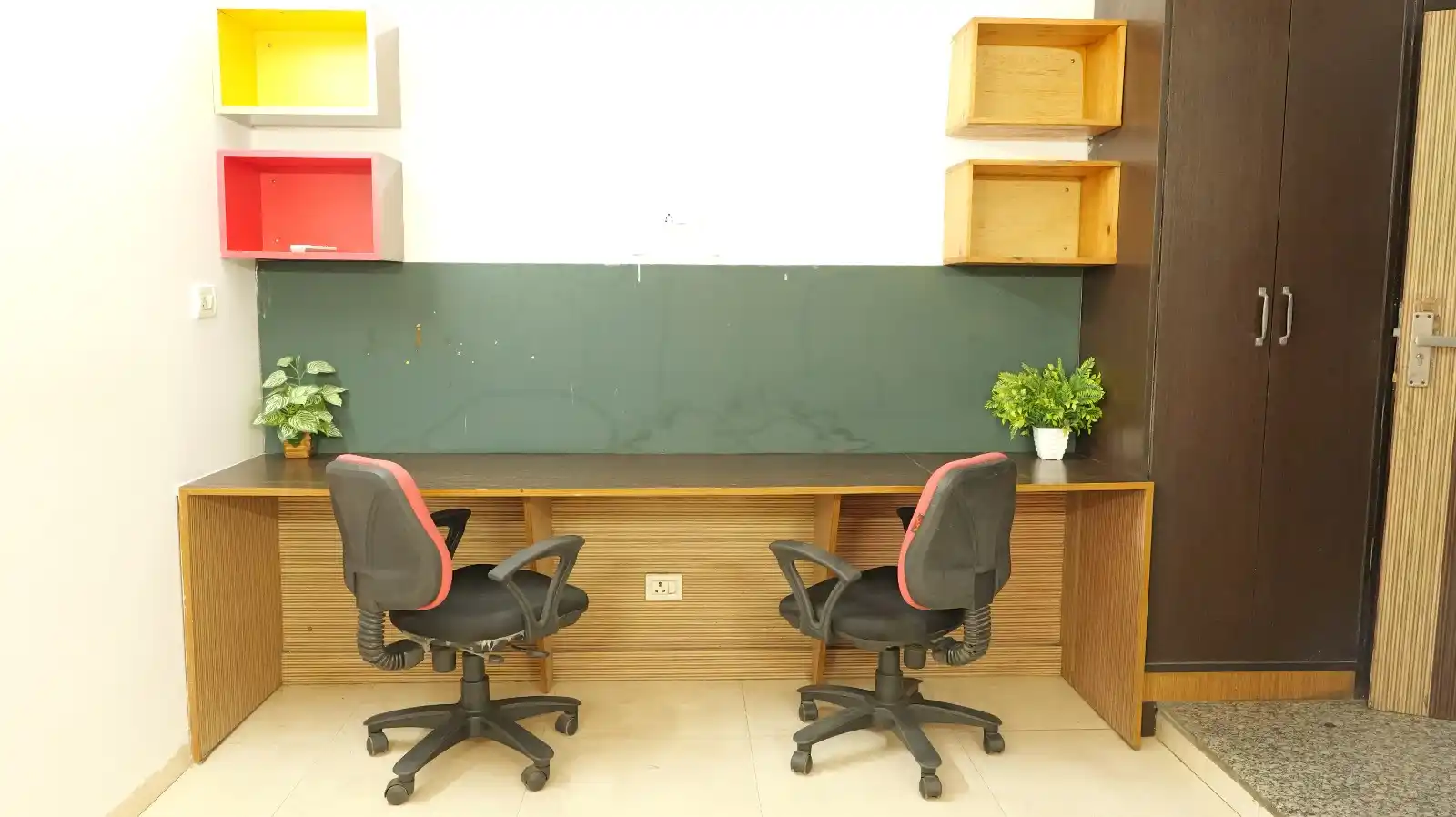 Meru Photo 4 Meru Photo 4