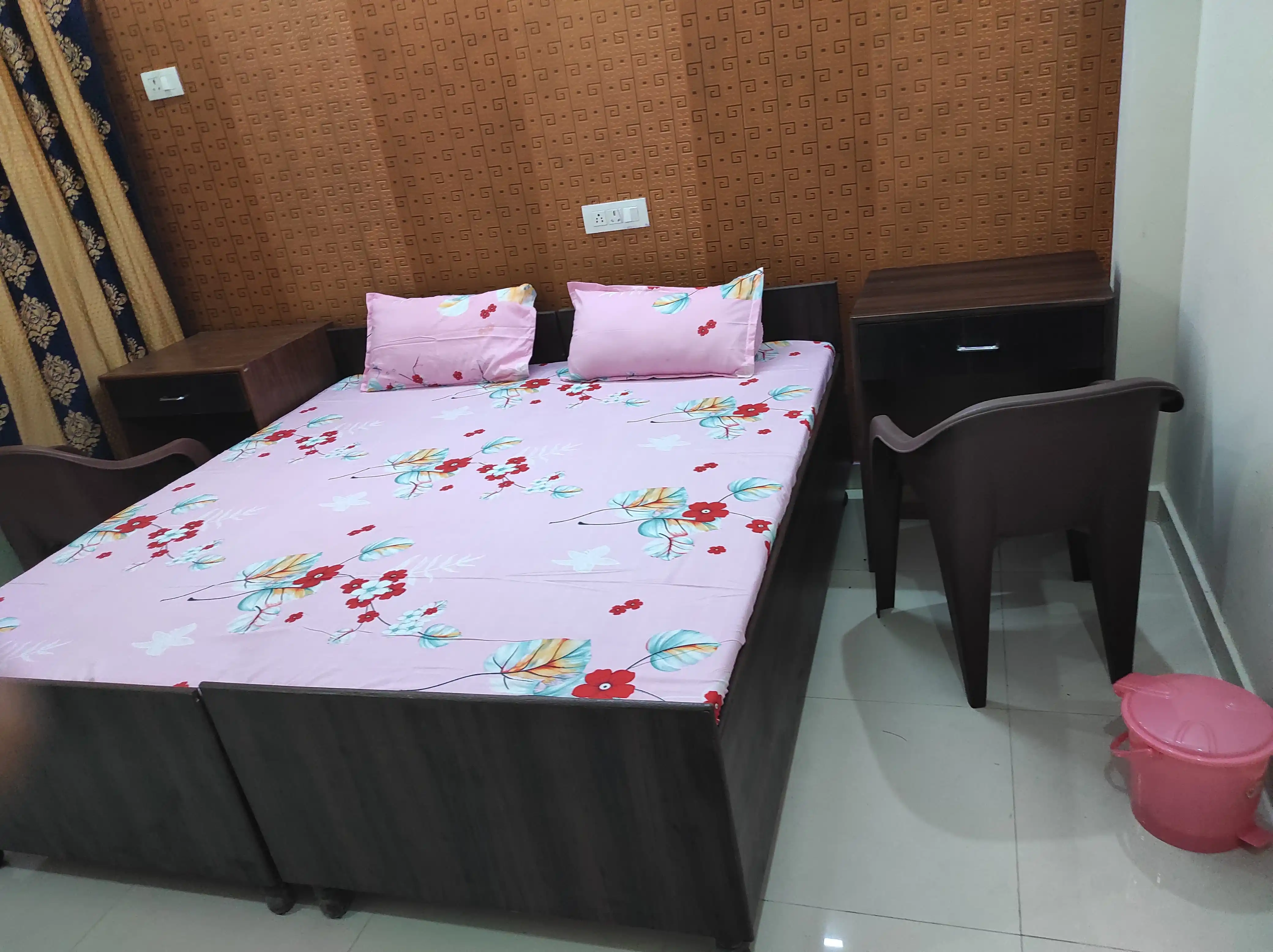 PG15 XACTHOMES( ROME) Girls  Photo 2