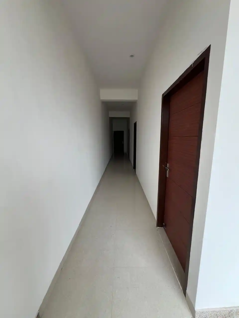 Gravity Hostels, #92A Photo 5