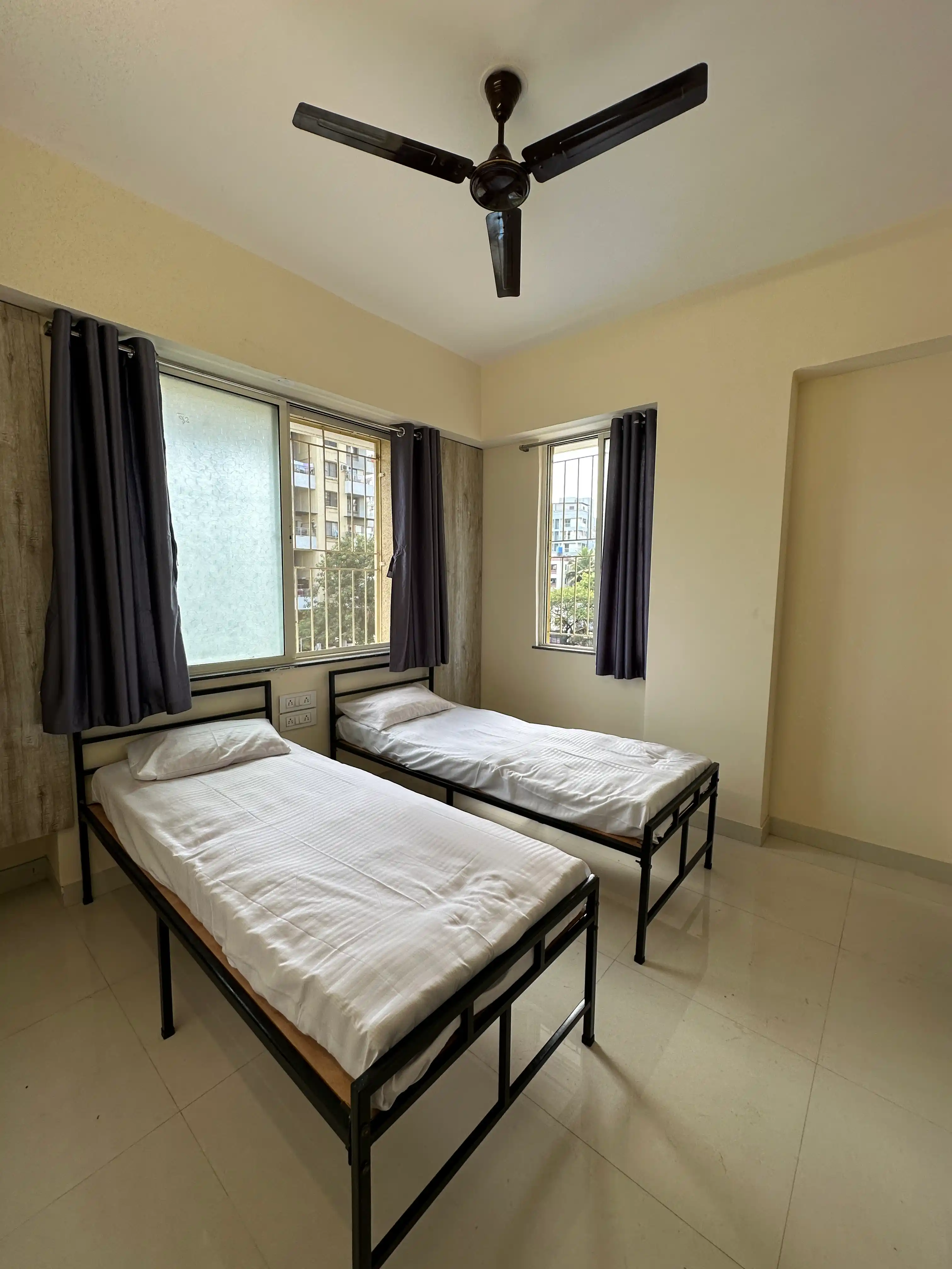 Homies' Living Sapphire (Kondhwa) - Image 10