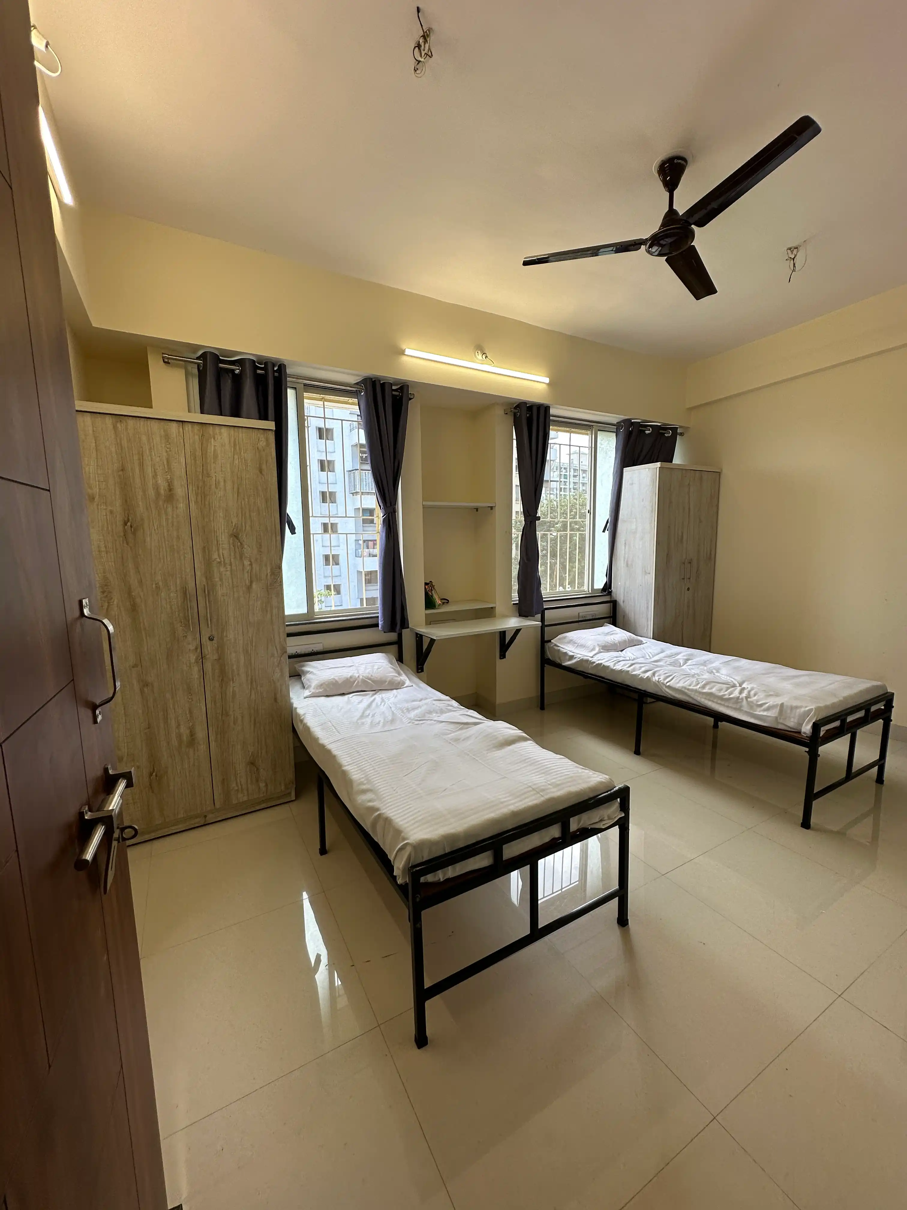 Homies' Living Sapphire (Kondhwa) - Image 12
