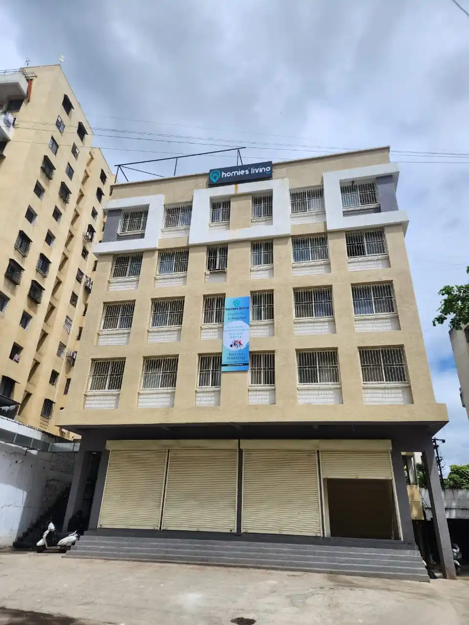 Homies' Living Sapphire (Kondhwa) - Image 21
