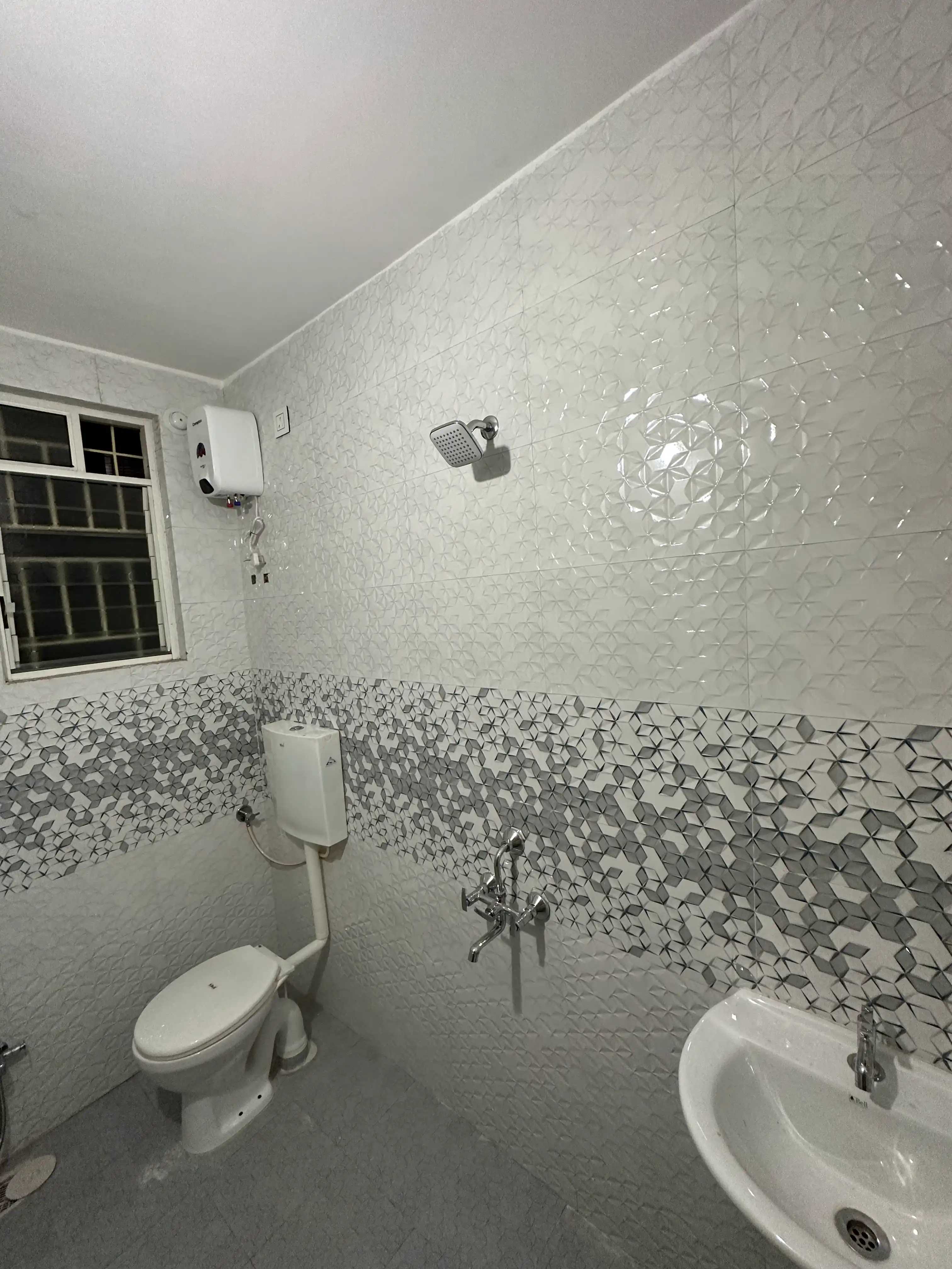 Homies' Living Sapphire (Kondhwa) - Image 39