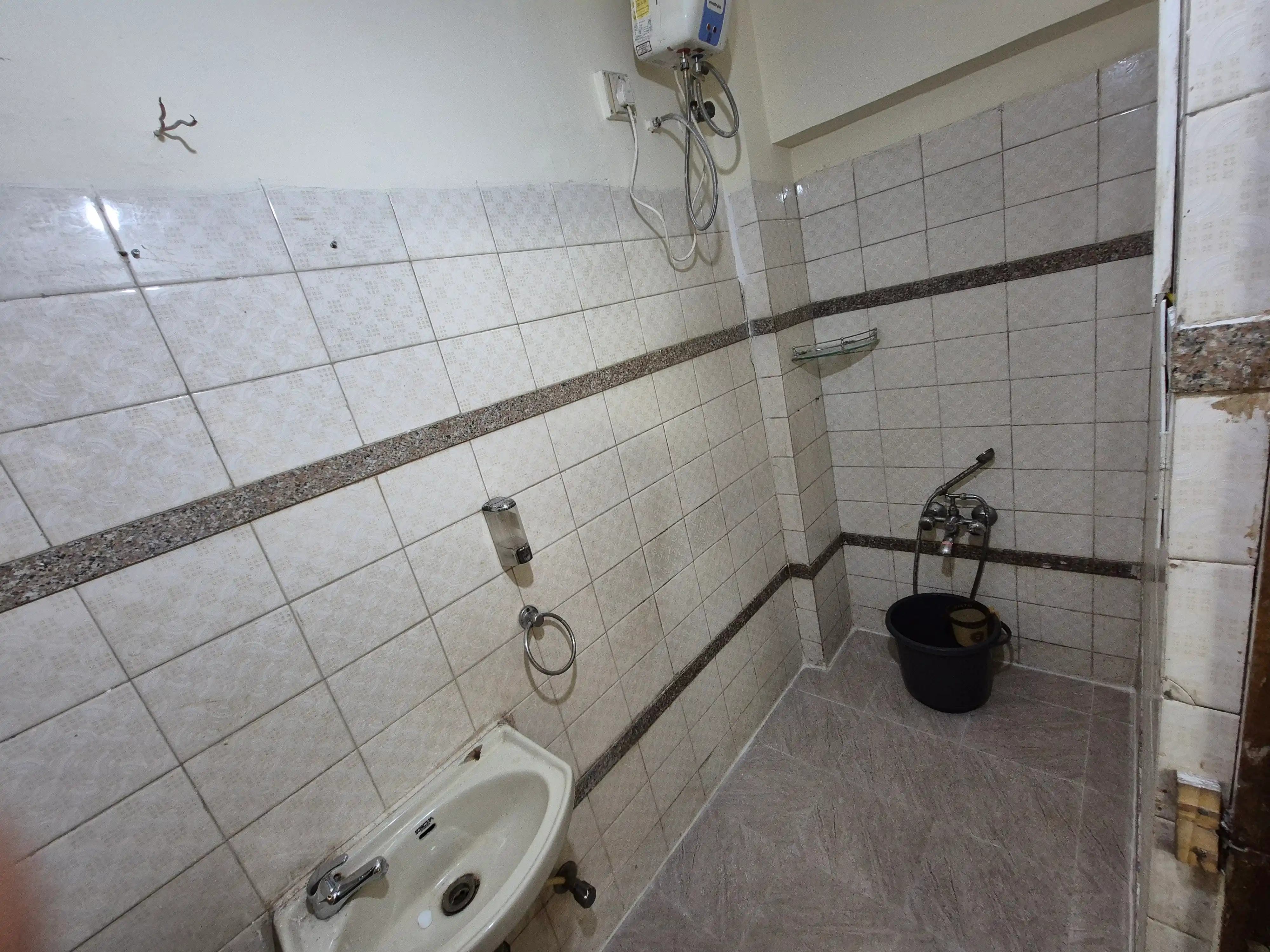 VASHI SEC28 - Image 21