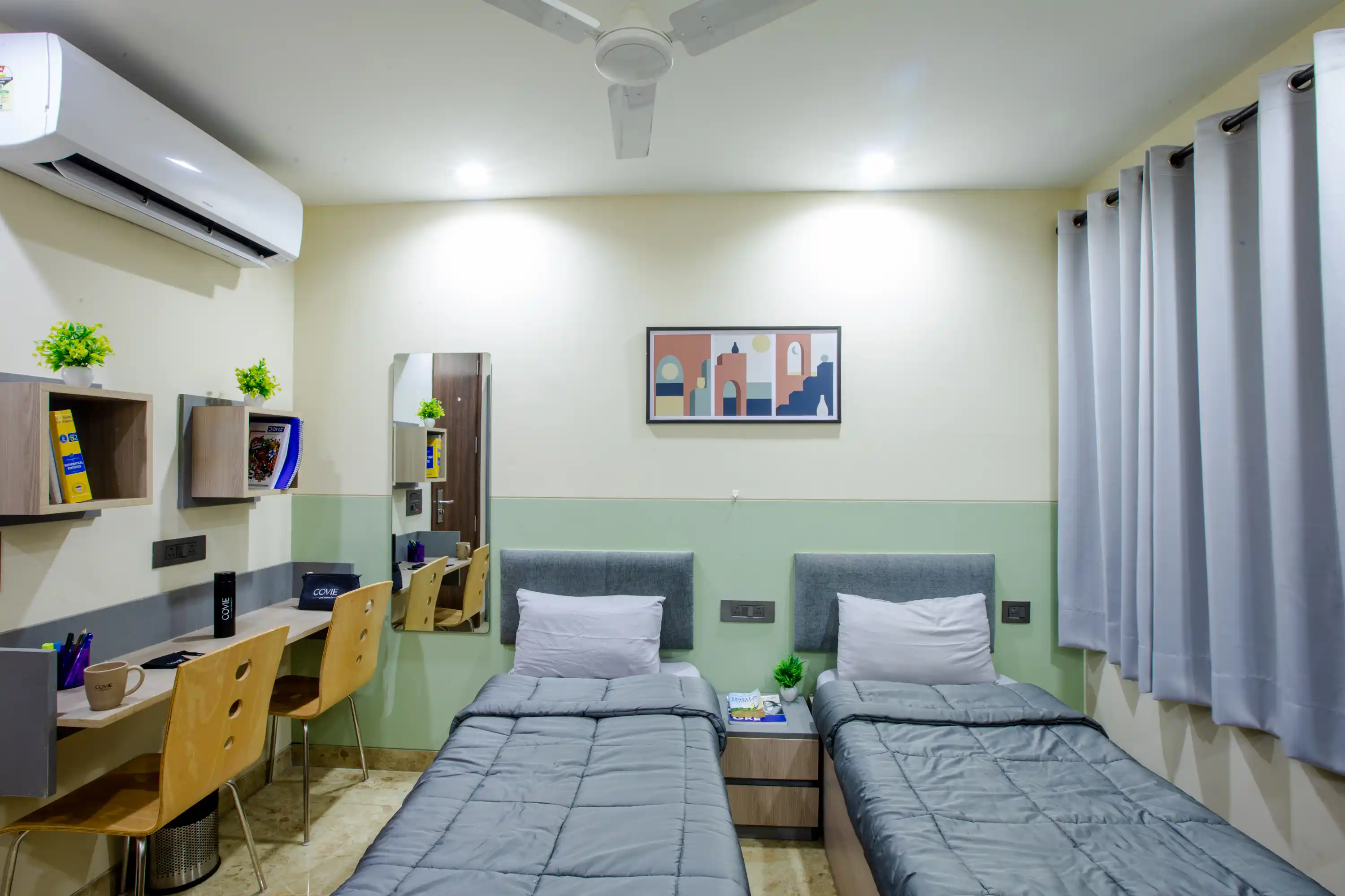 East Of Kailash Photo 2 East Of Kailash Photo 2