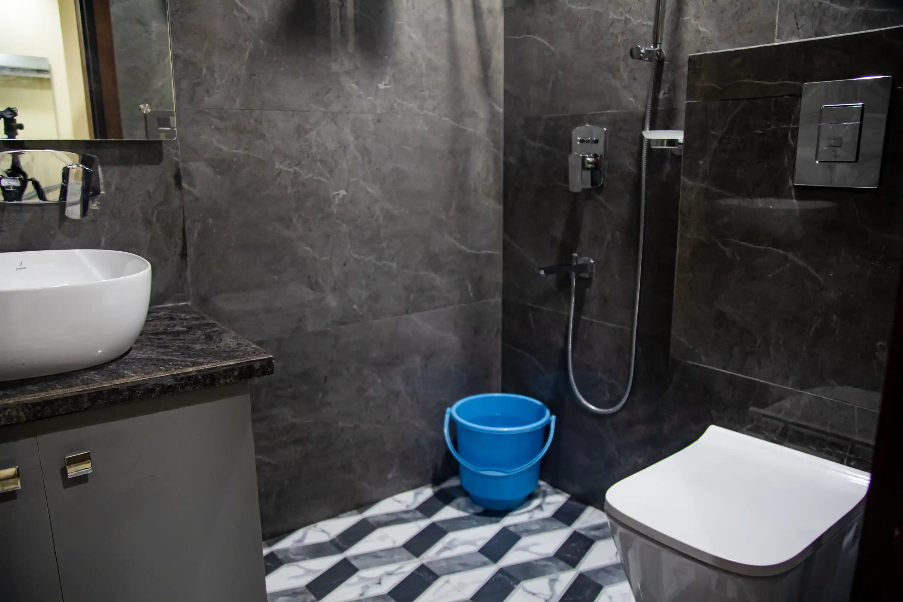 East Of Kailash Photo 3 East Of Kailash Photo 3