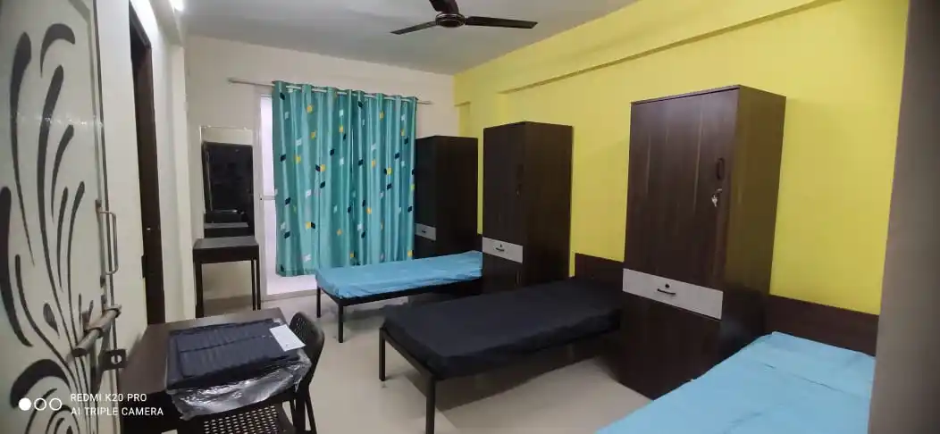 Crystal Living  Photo 4