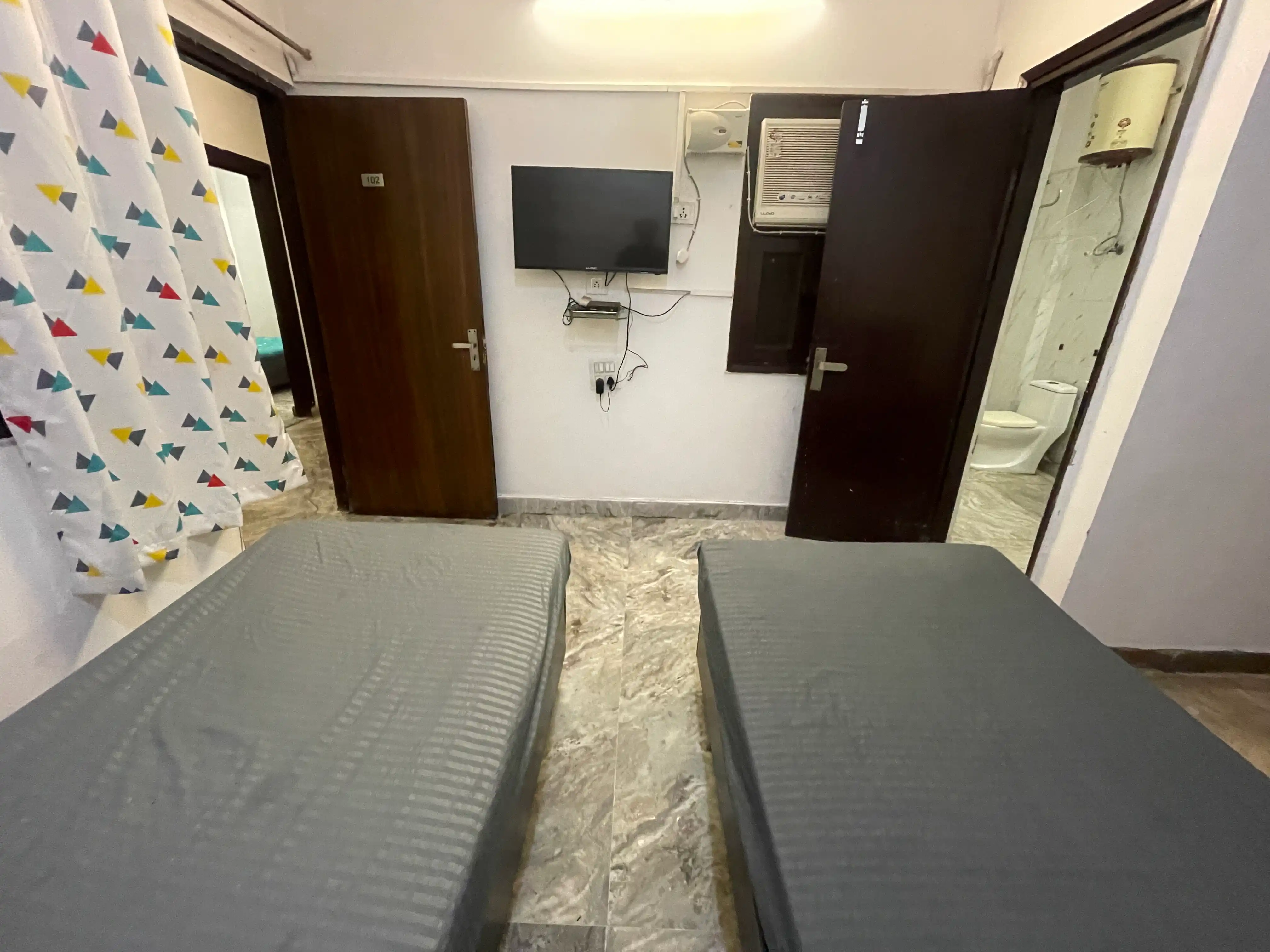 Slate Aura Photo 1 Slate Aura Photo 1