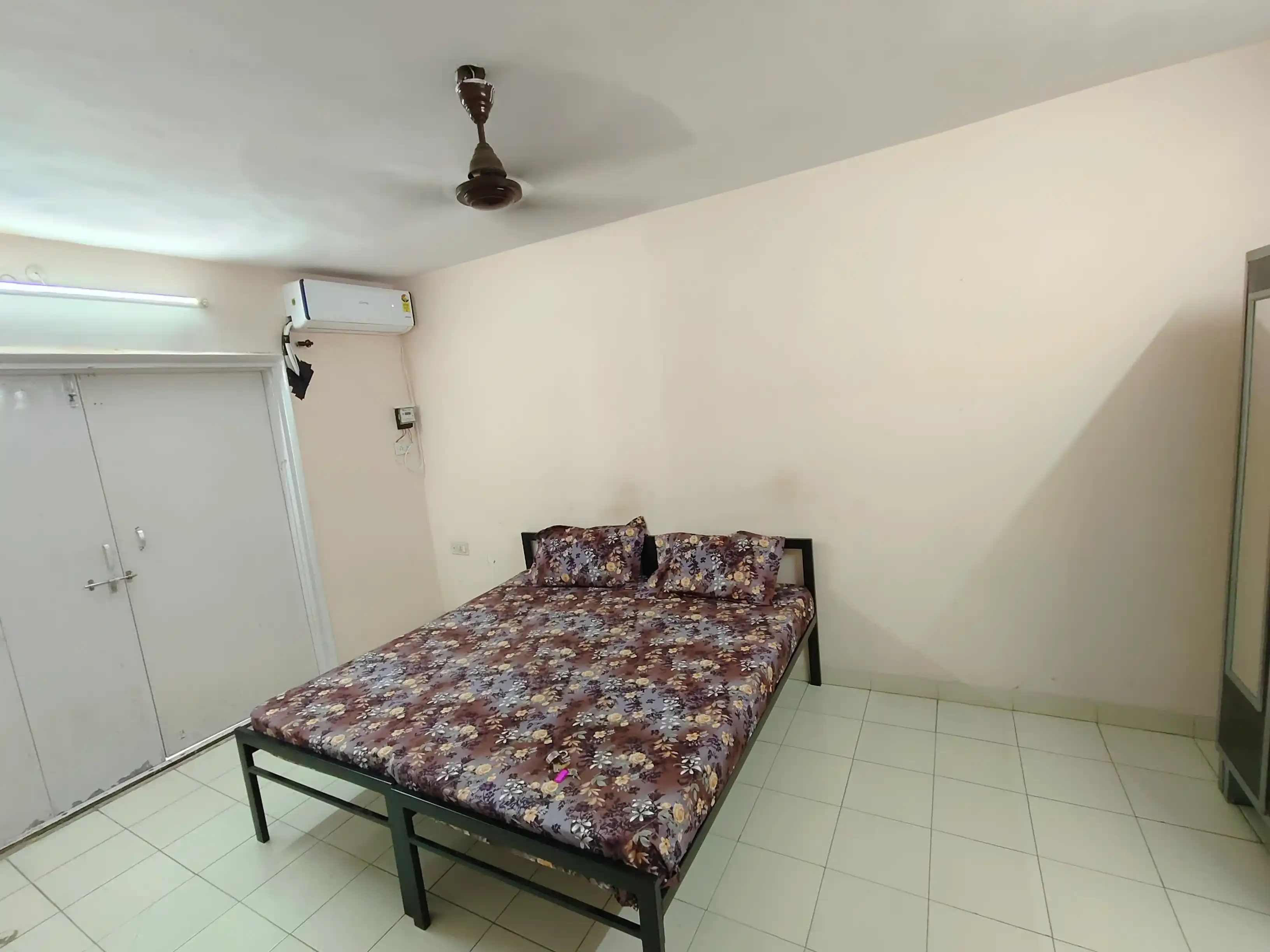 NERUL MAYURESH - Image 9
