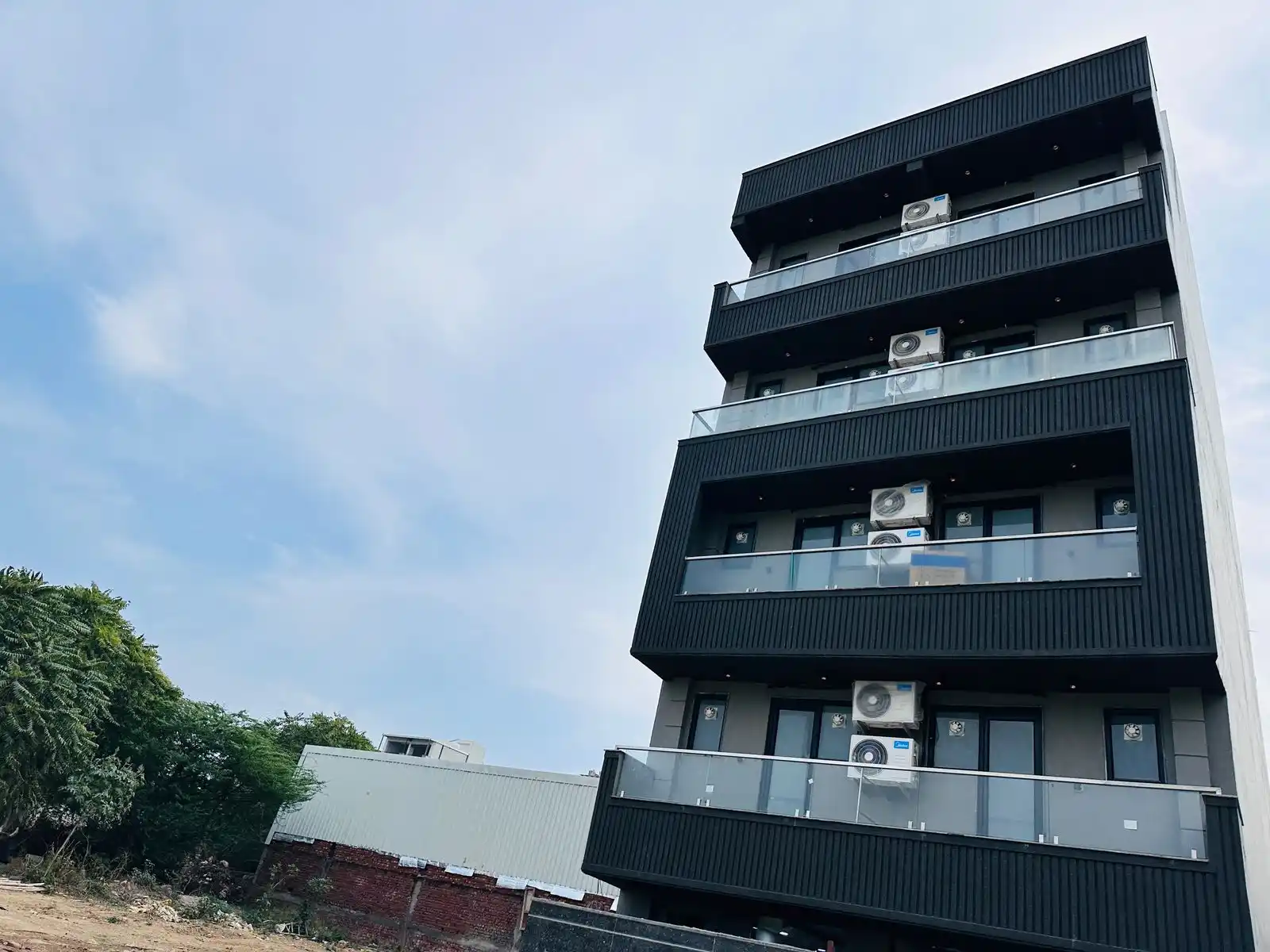 Aman Apartment (The Luxury Rooms) - Image 8