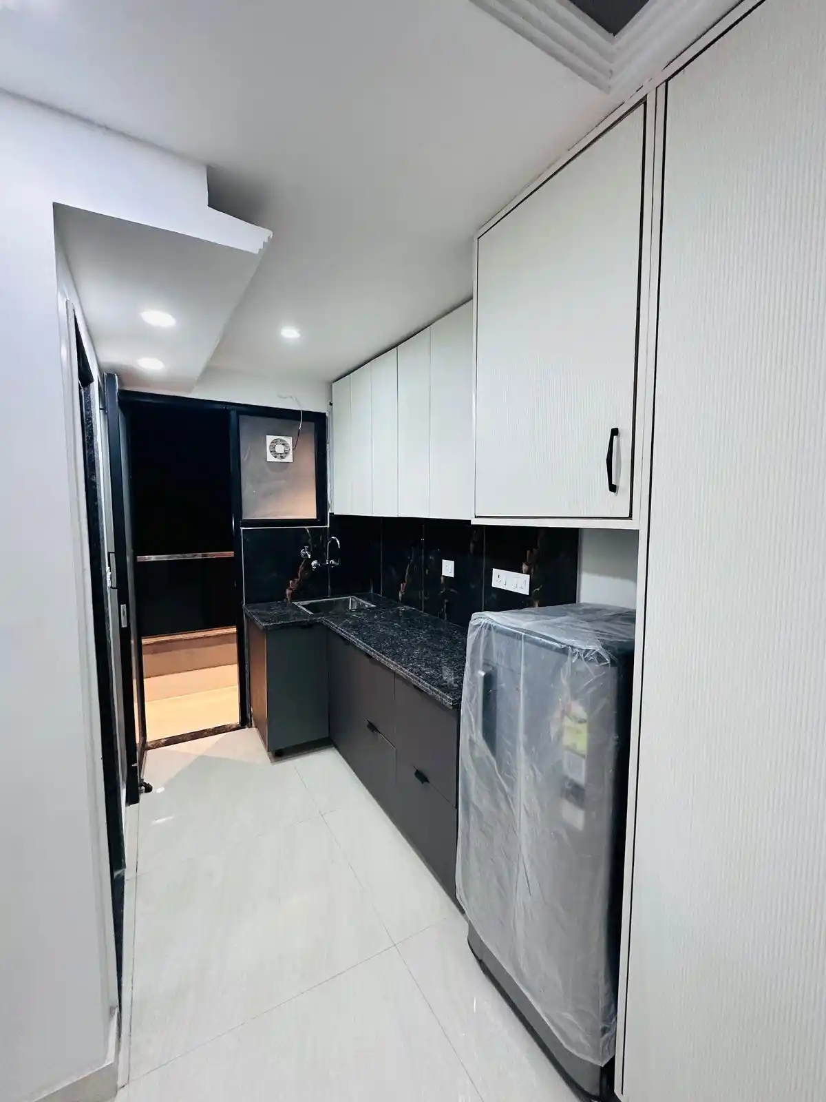 Aman Apartment (The Luxury Rooms) - Image 14