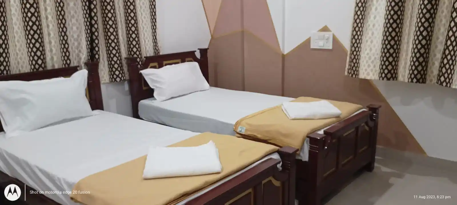 Royal Comfort Inn Photo 2