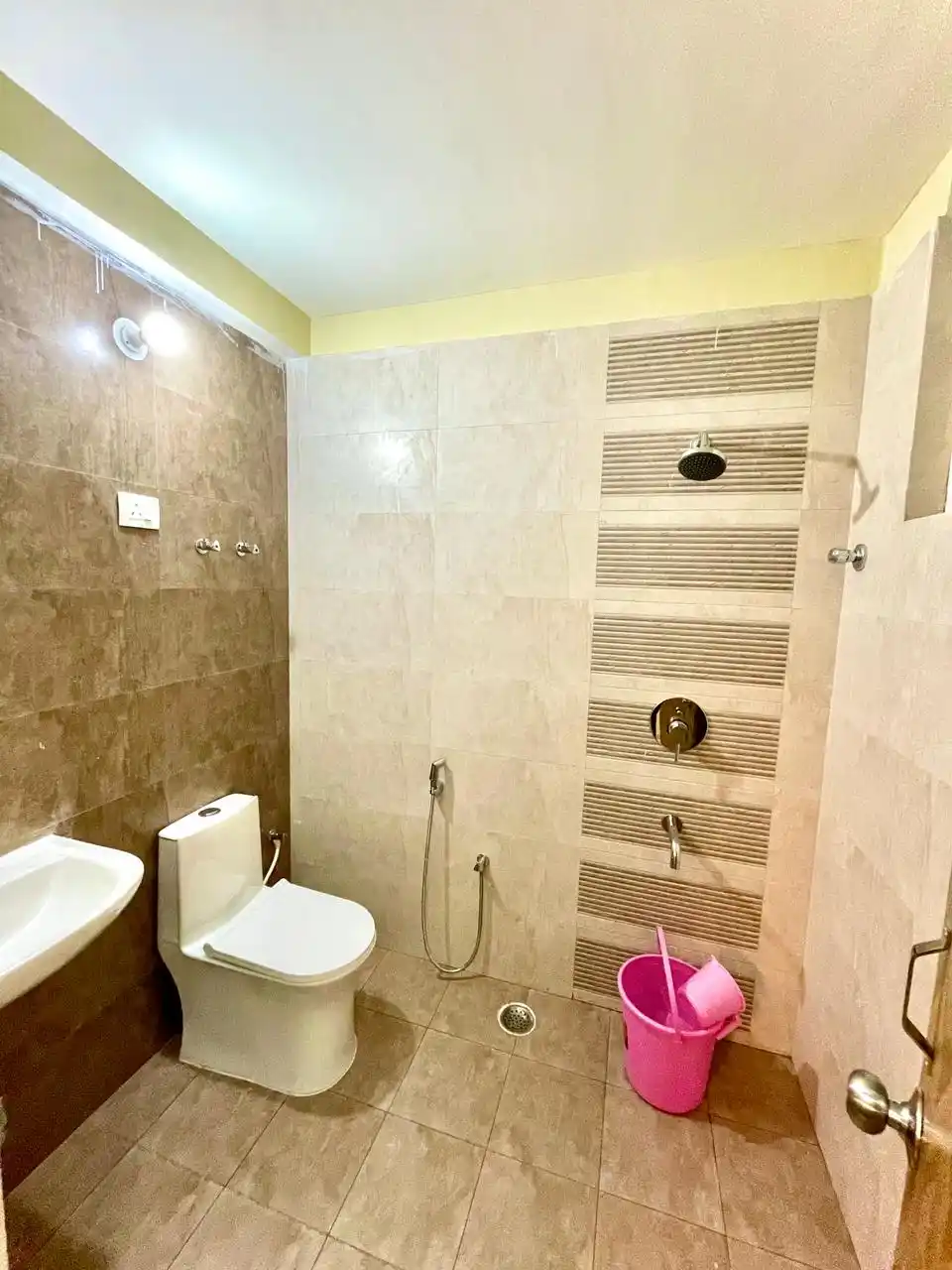 A02 [202 D-Gauri Heritage] - Image 7