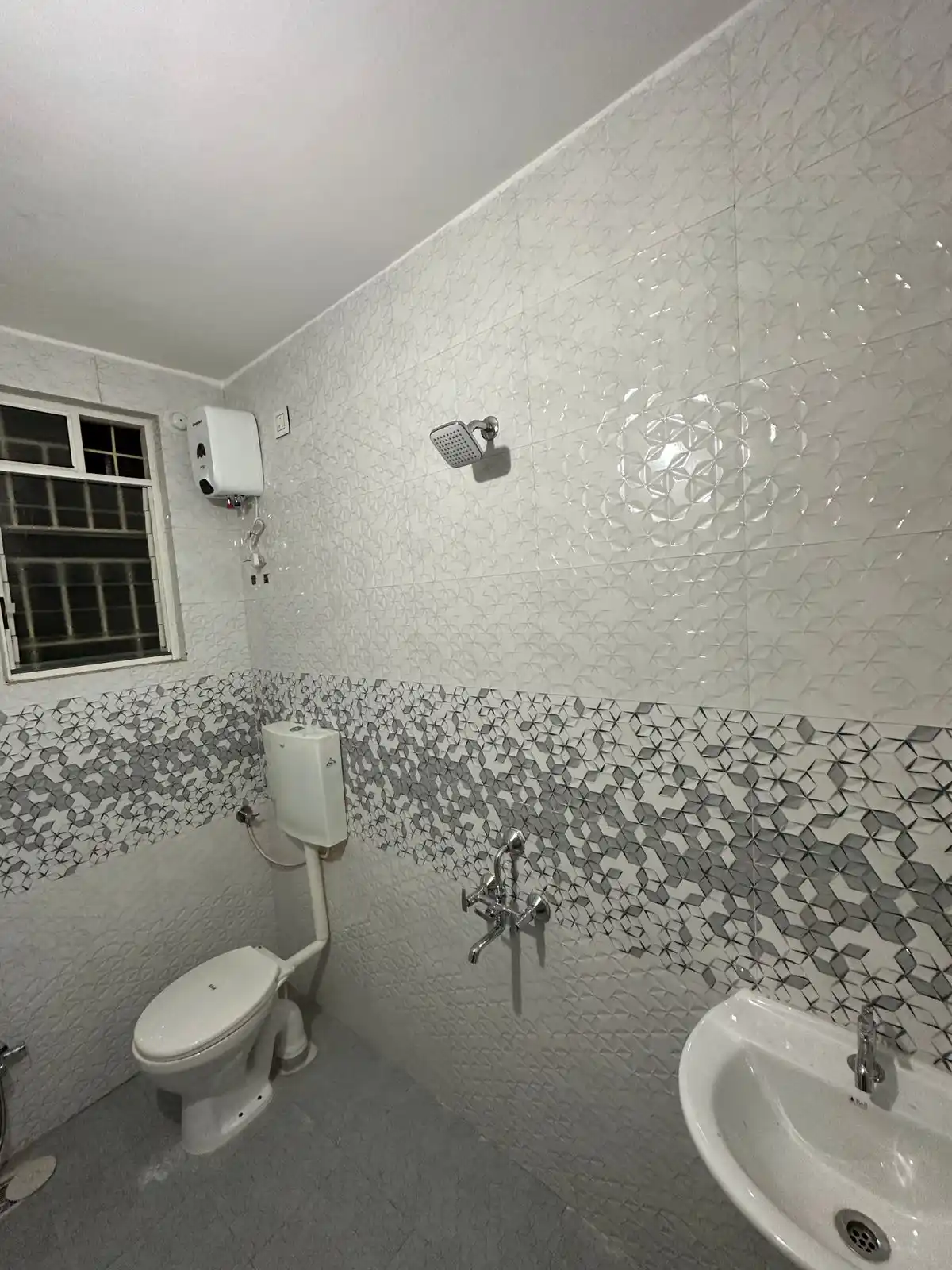 Homies' Living Opal (Baner) - Image 32