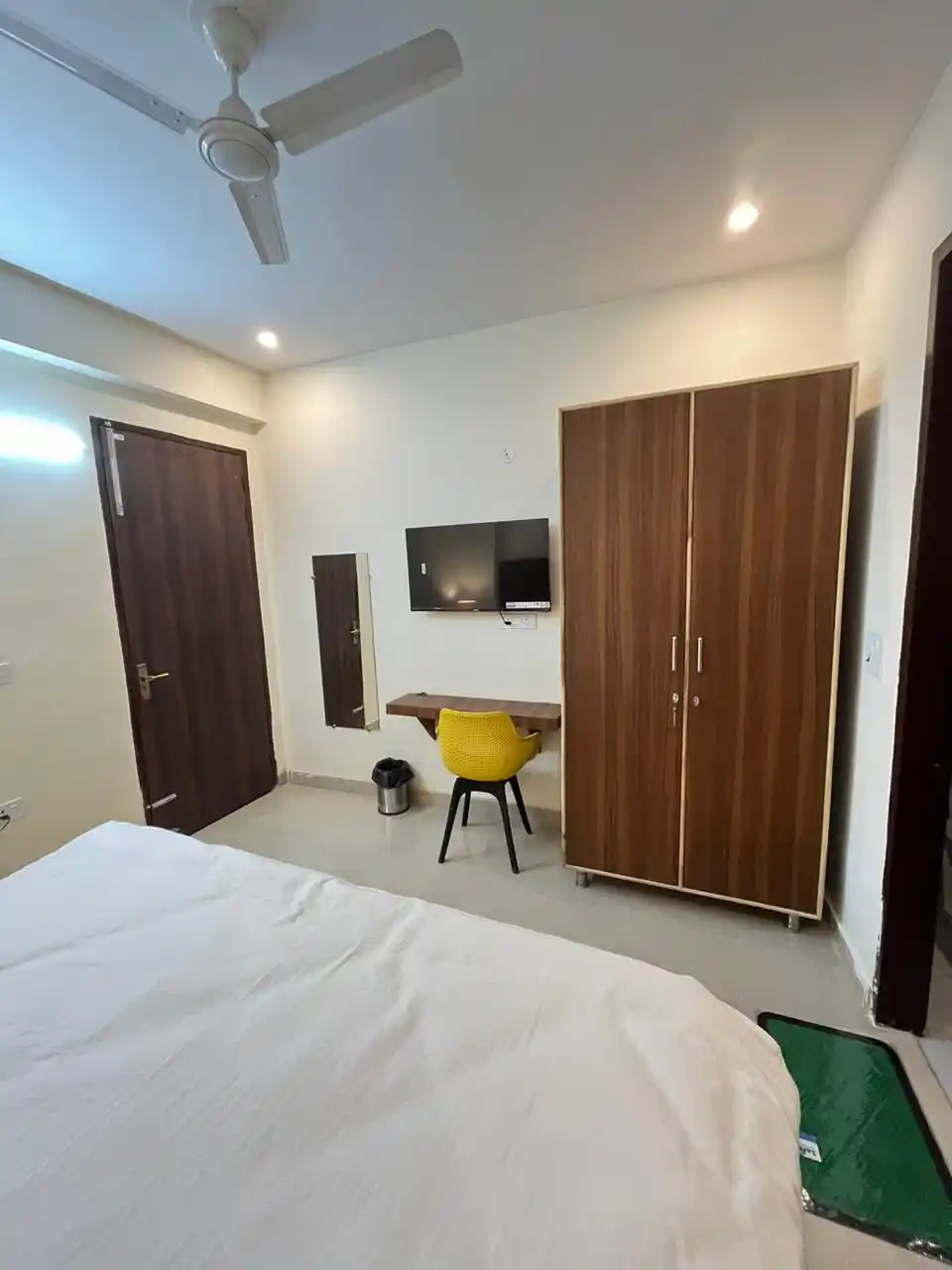 Apna Homes Stay - Image 8