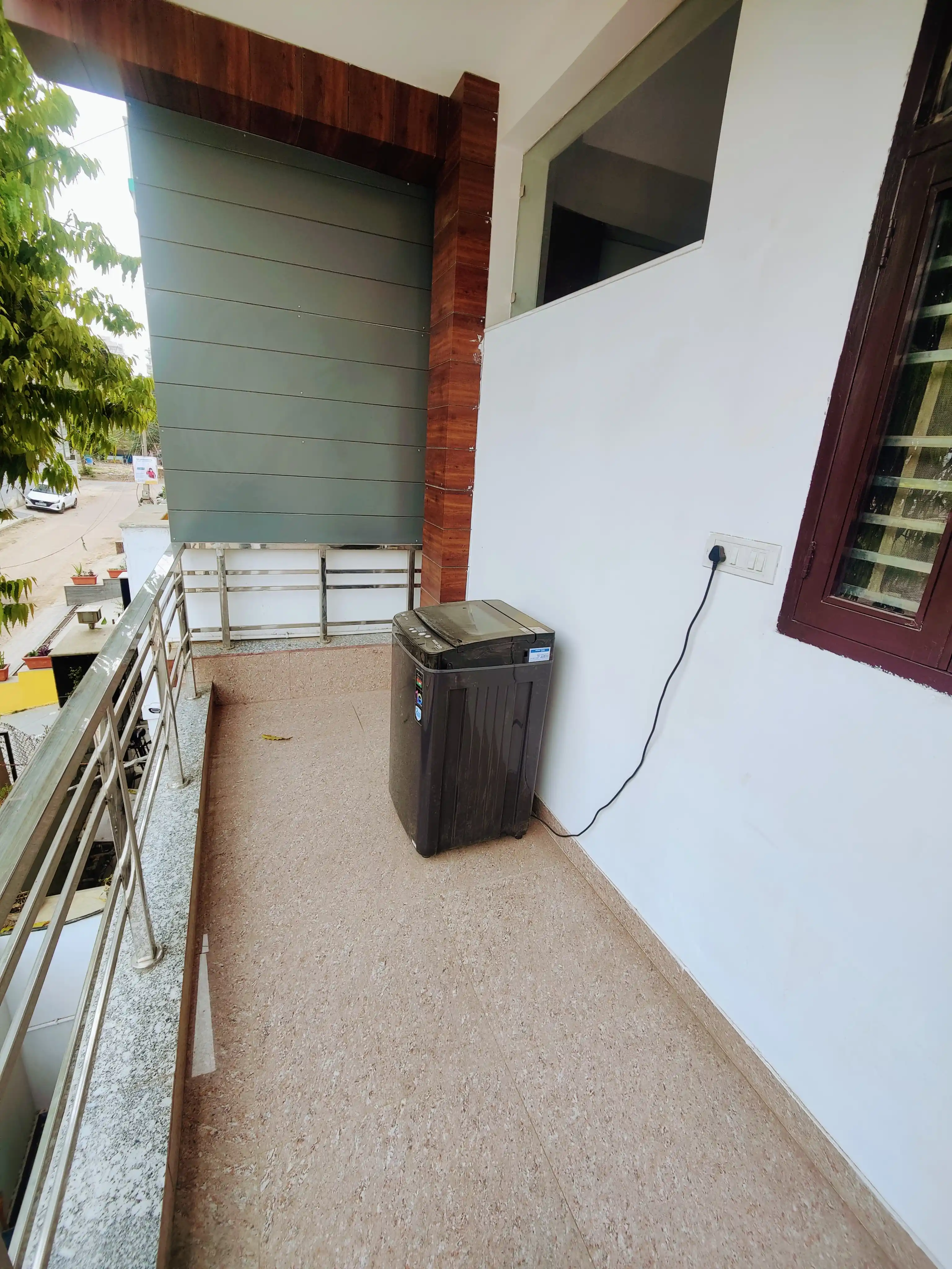 722 Photo 5 722 Photo 5