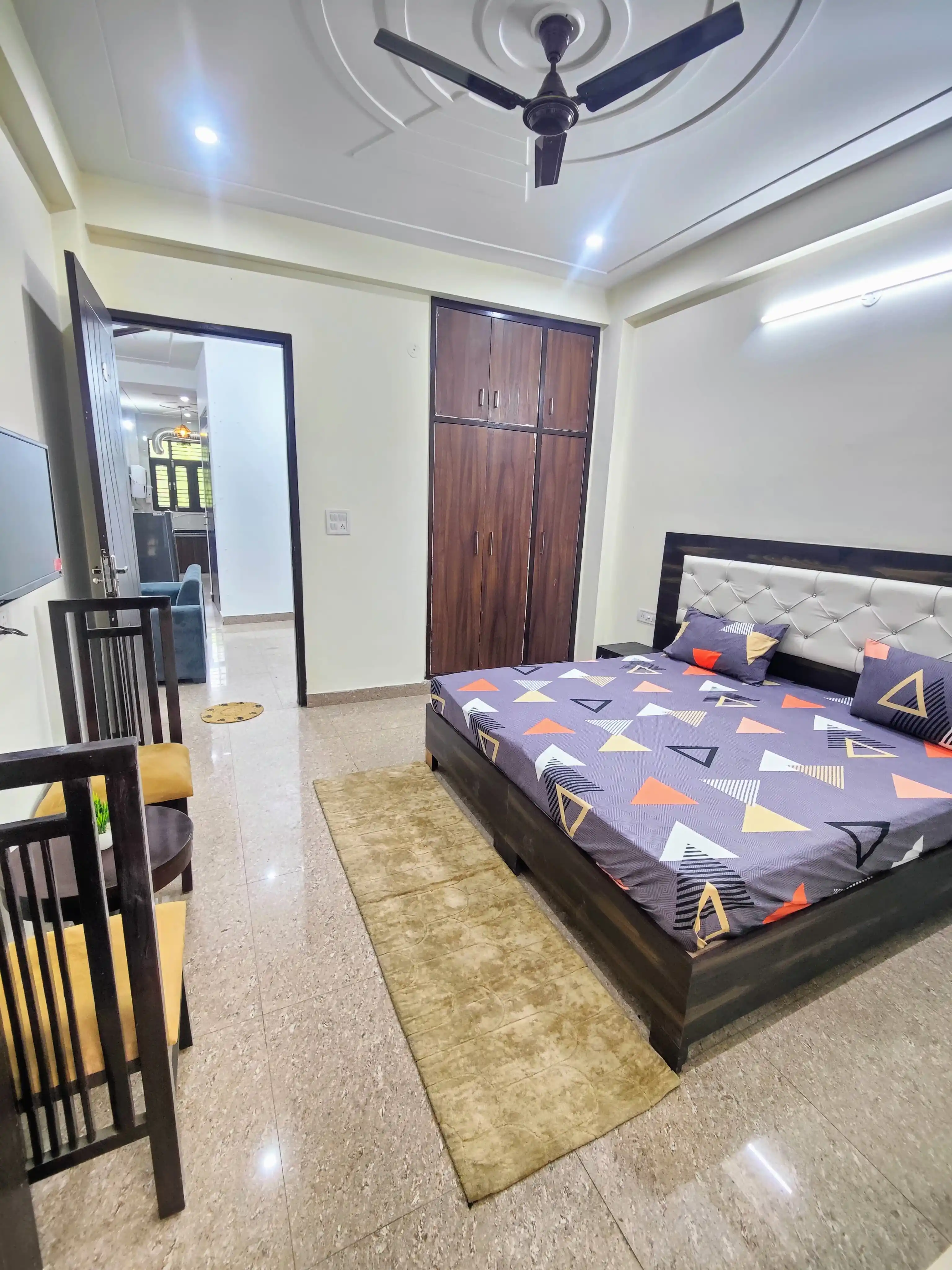 722 Photo 6 722 Photo 6