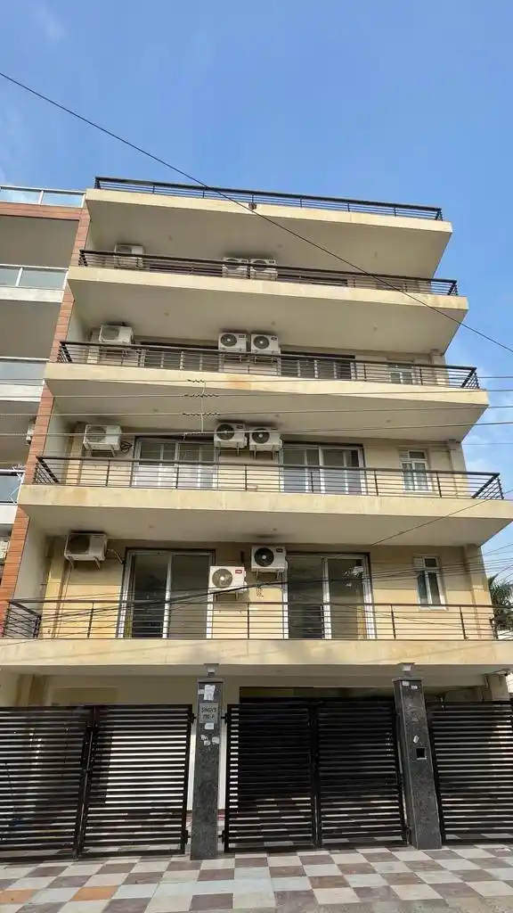Flats On Rent 790P Sec 31 - Image 7