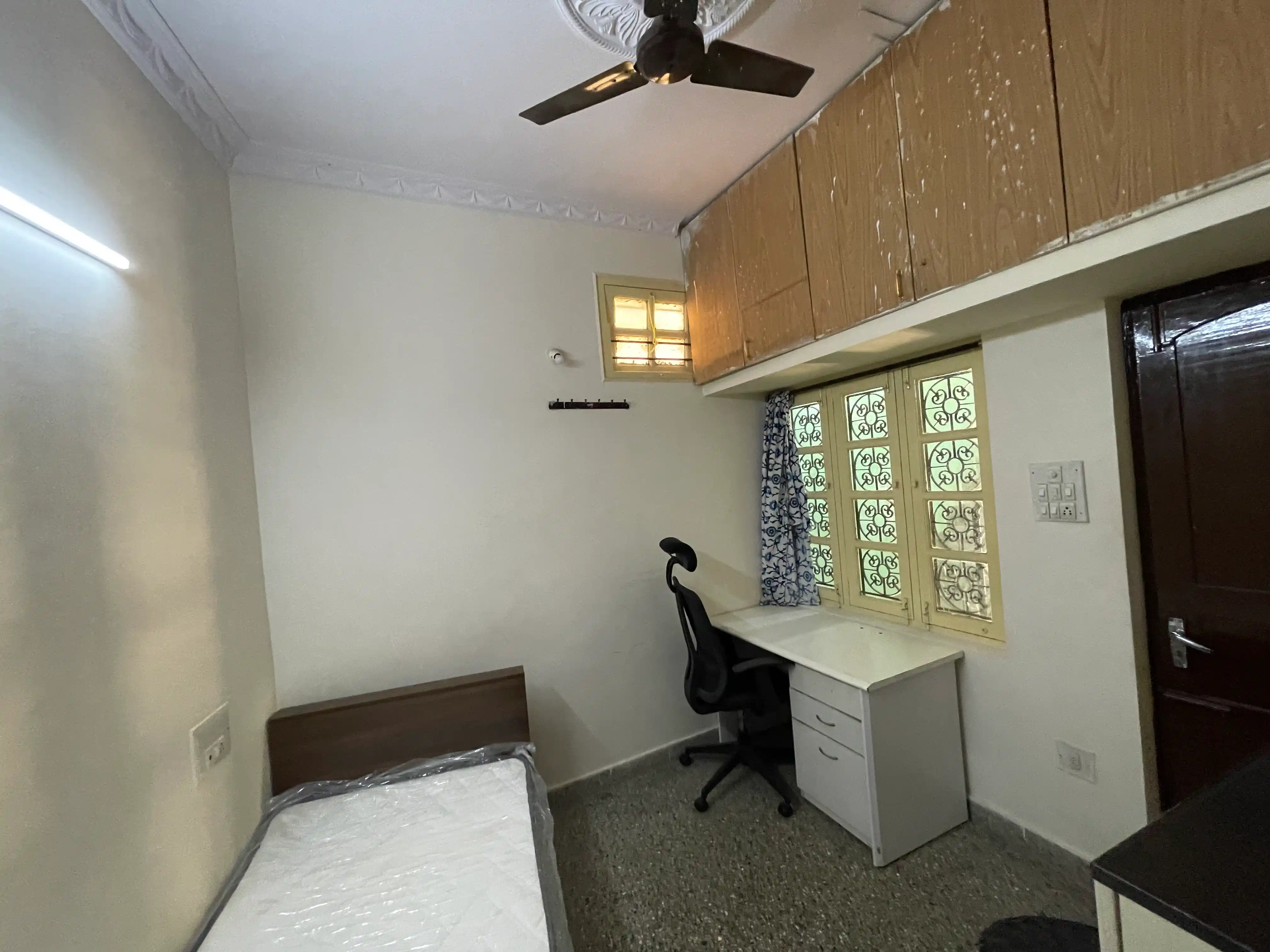 Pg In Richmond Town Photo 2 Pg In Richmond Town Photo 2