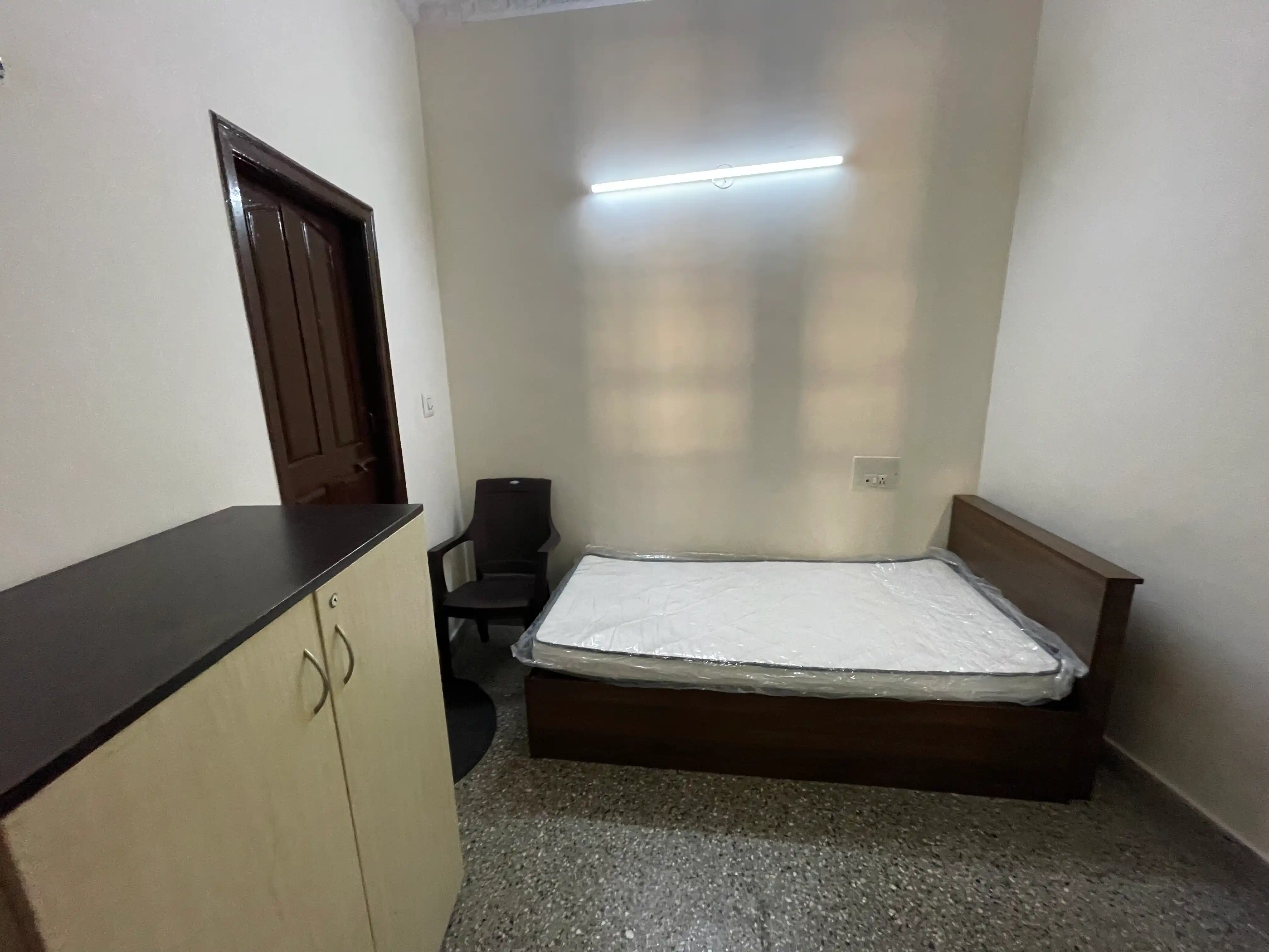 Pg In Richmond Town Photo 5 Pg In Richmond Town Photo 5