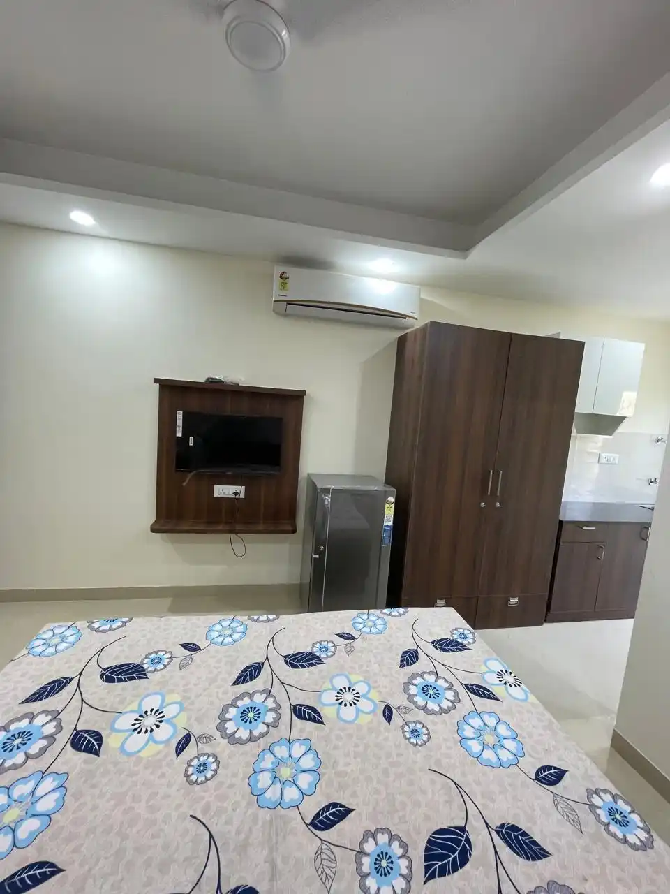 Flats On Rent 3201 Sec 28 - Image 8