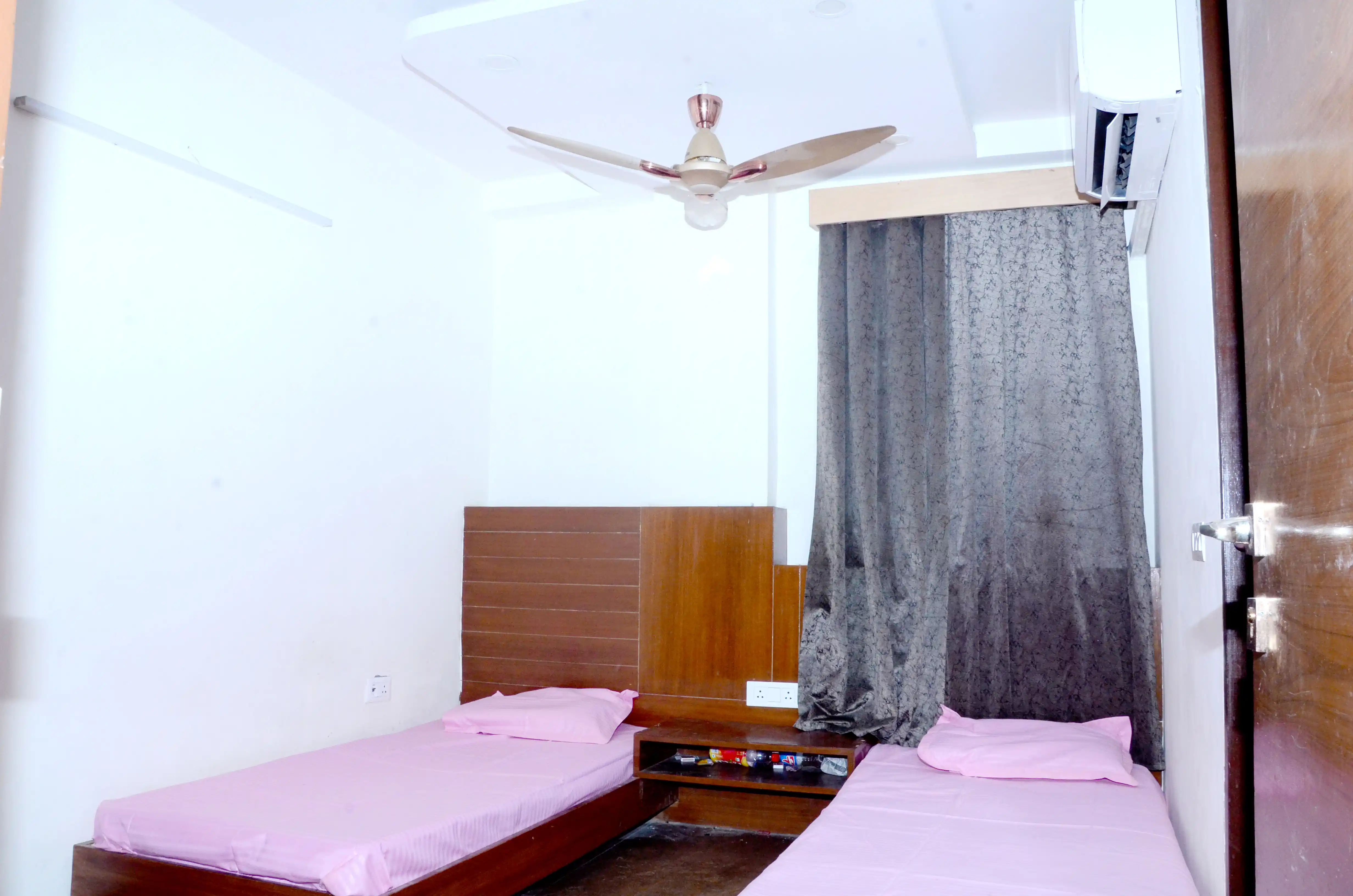Yash PG Chaudhary House Boys - Image 25