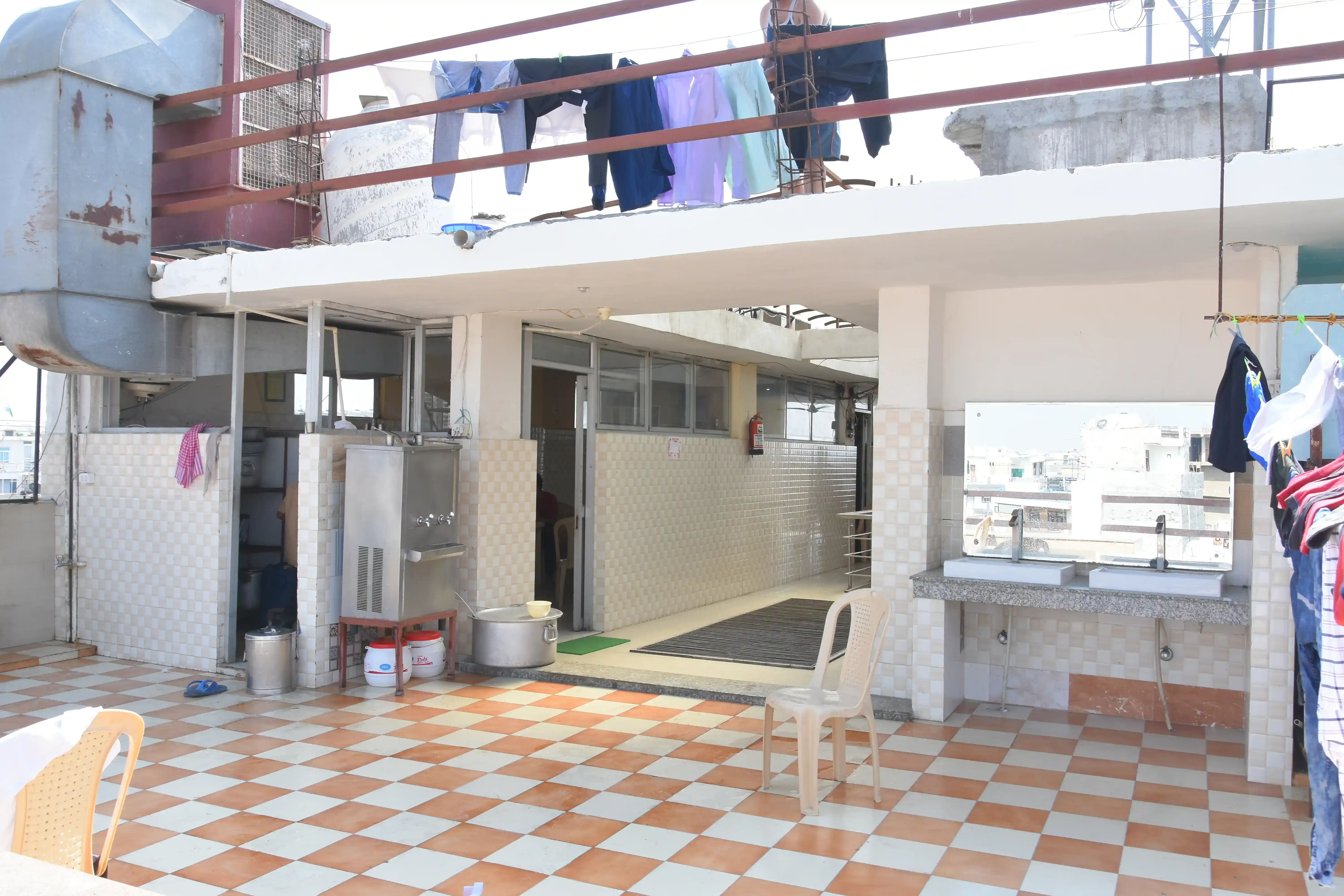 House No 7 - Image 17