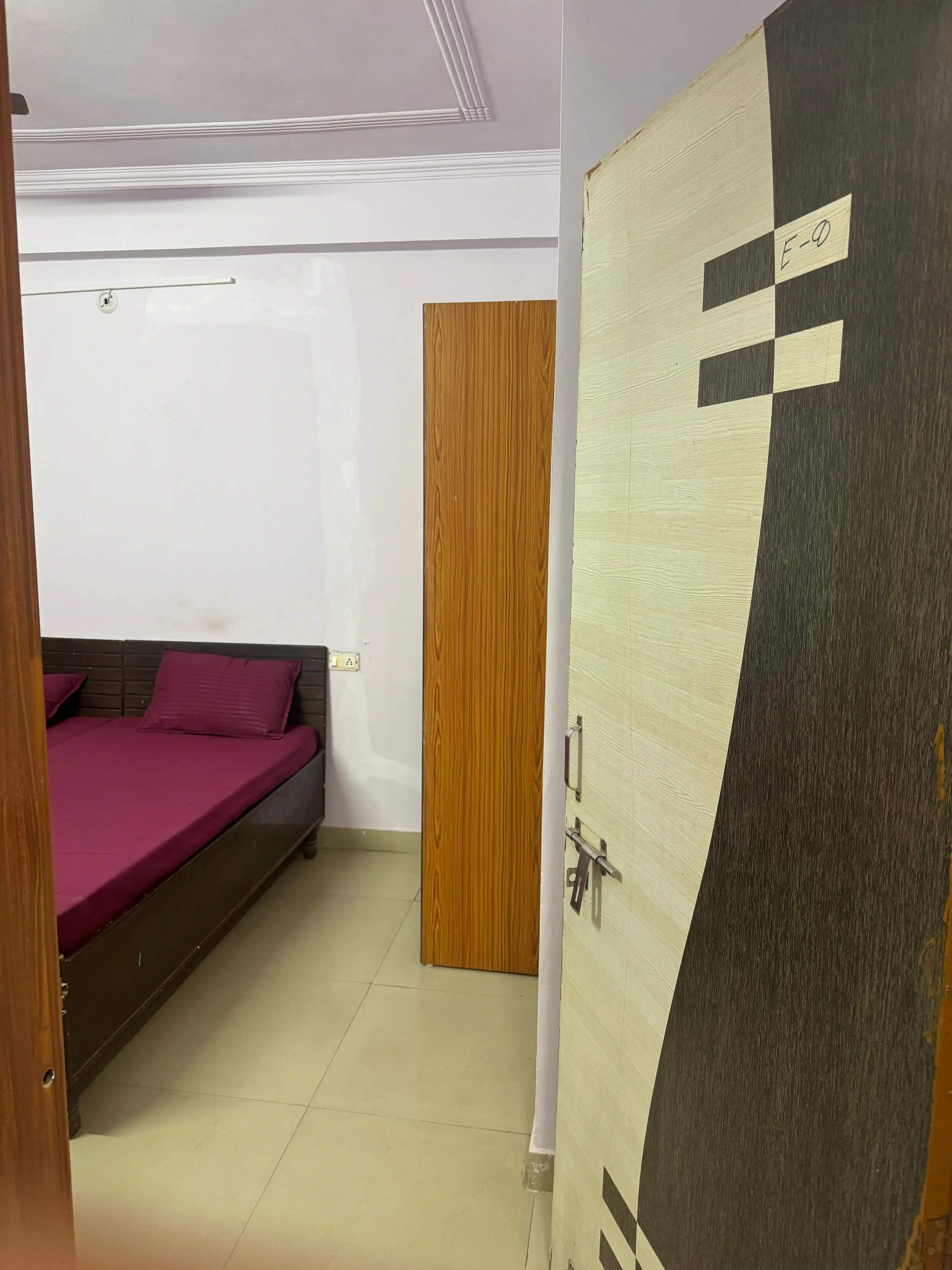 House No 7 - Image 15