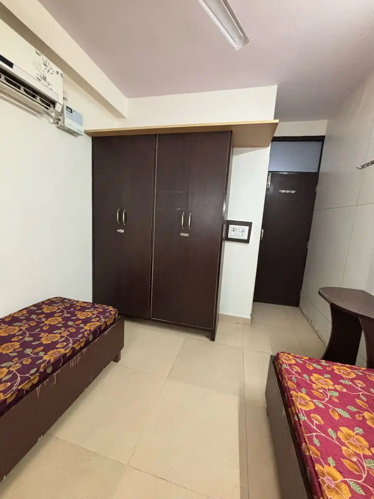 139A - Image 1