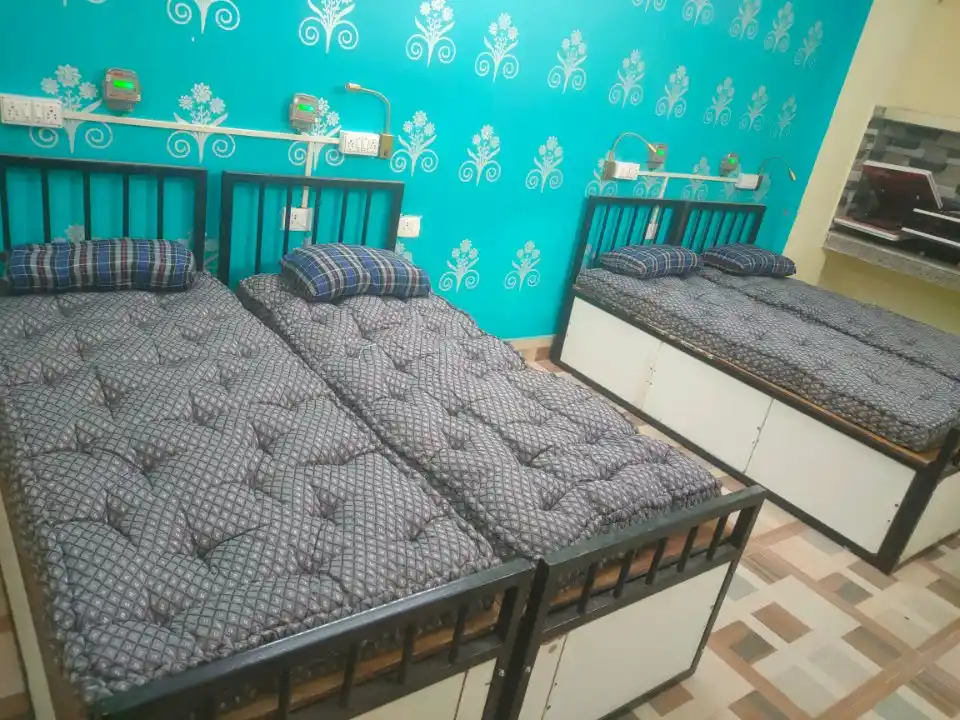 Ashiyana Girls Hostel & PG - Image 1