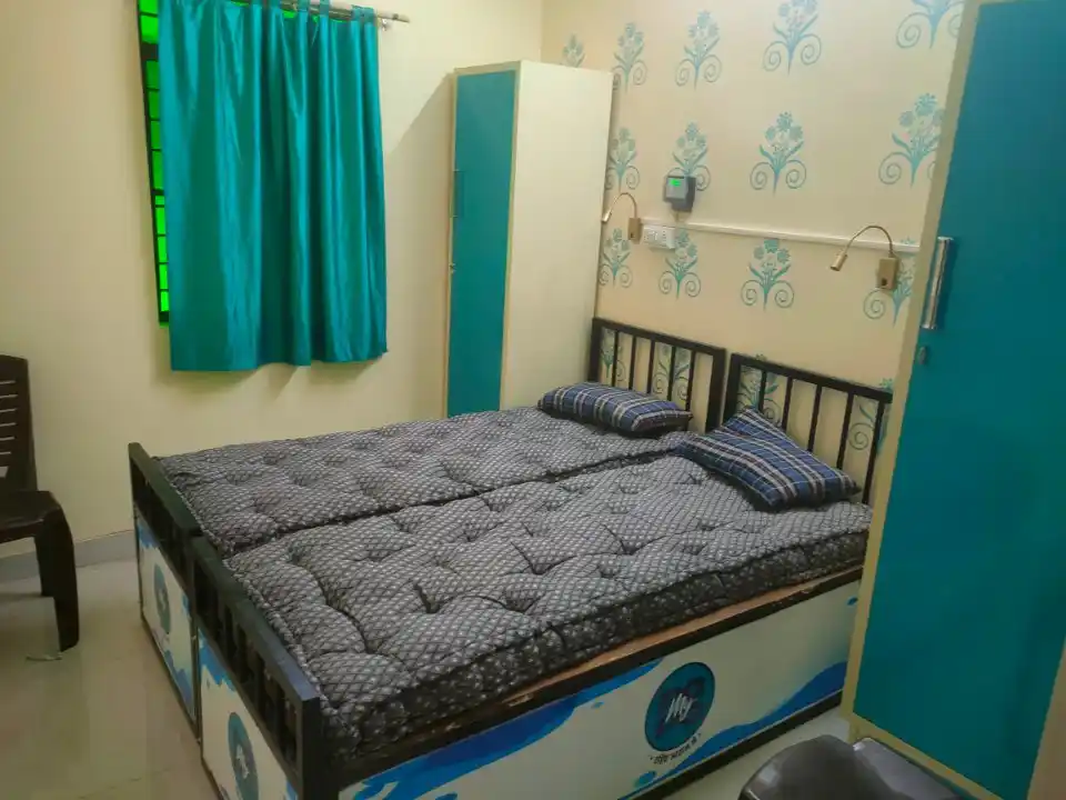 Yuvika Girls Hostel & PG - Image 3