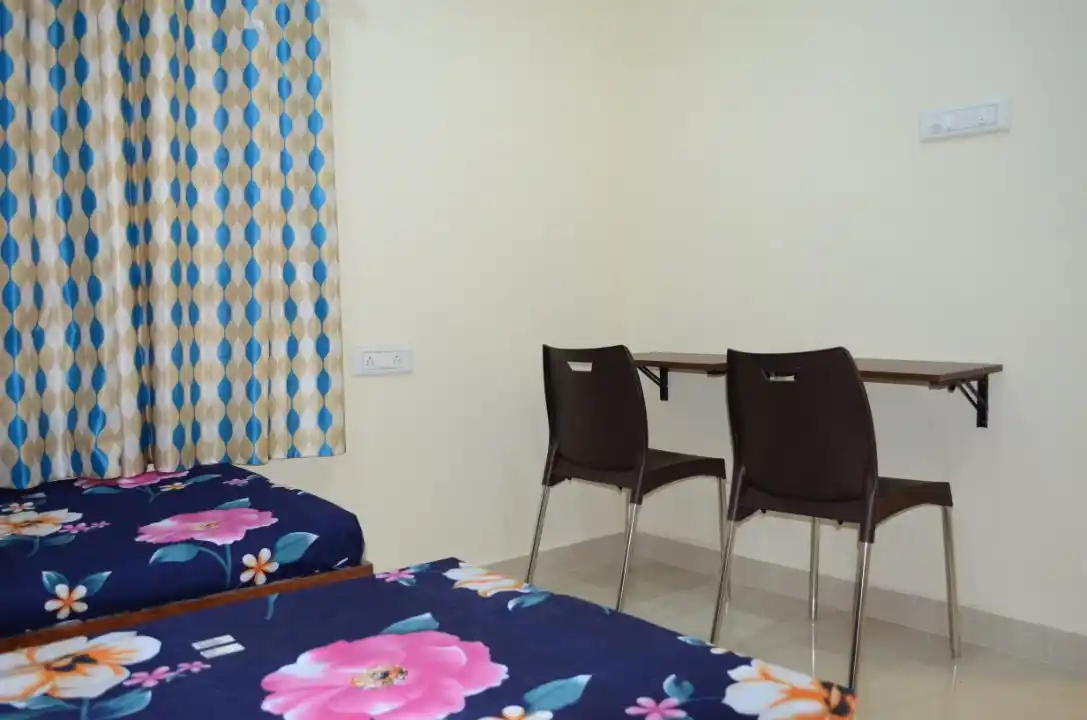 Mount Arena Girls PG Photo 3 Mount Arena Girls PG Photo 3