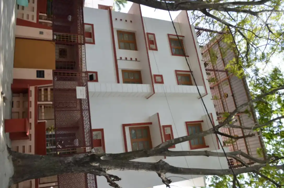 Mount Arena Girls PG Photo 2 Mount Arena Girls PG Photo 2