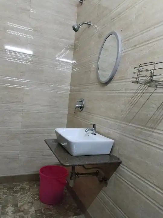 ADITYA PLAZA MALAD WEST - Image 13