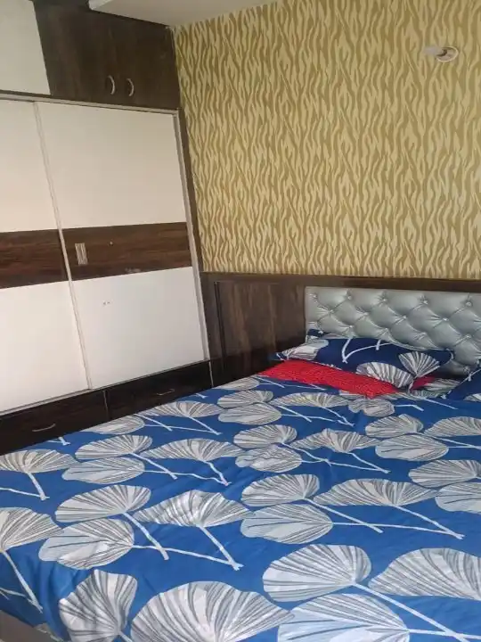 4B Crystal Homes Photo 5