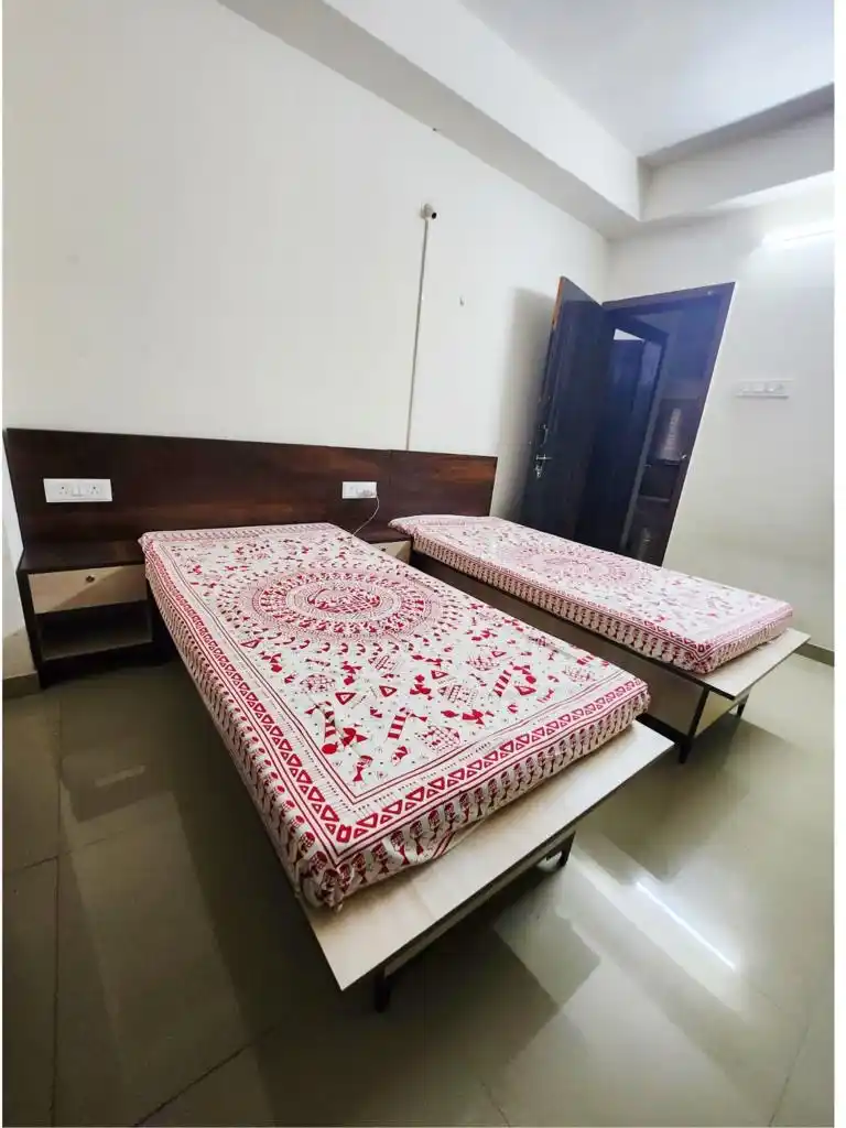 Homies' Living Opal (Baner) - Image 39
