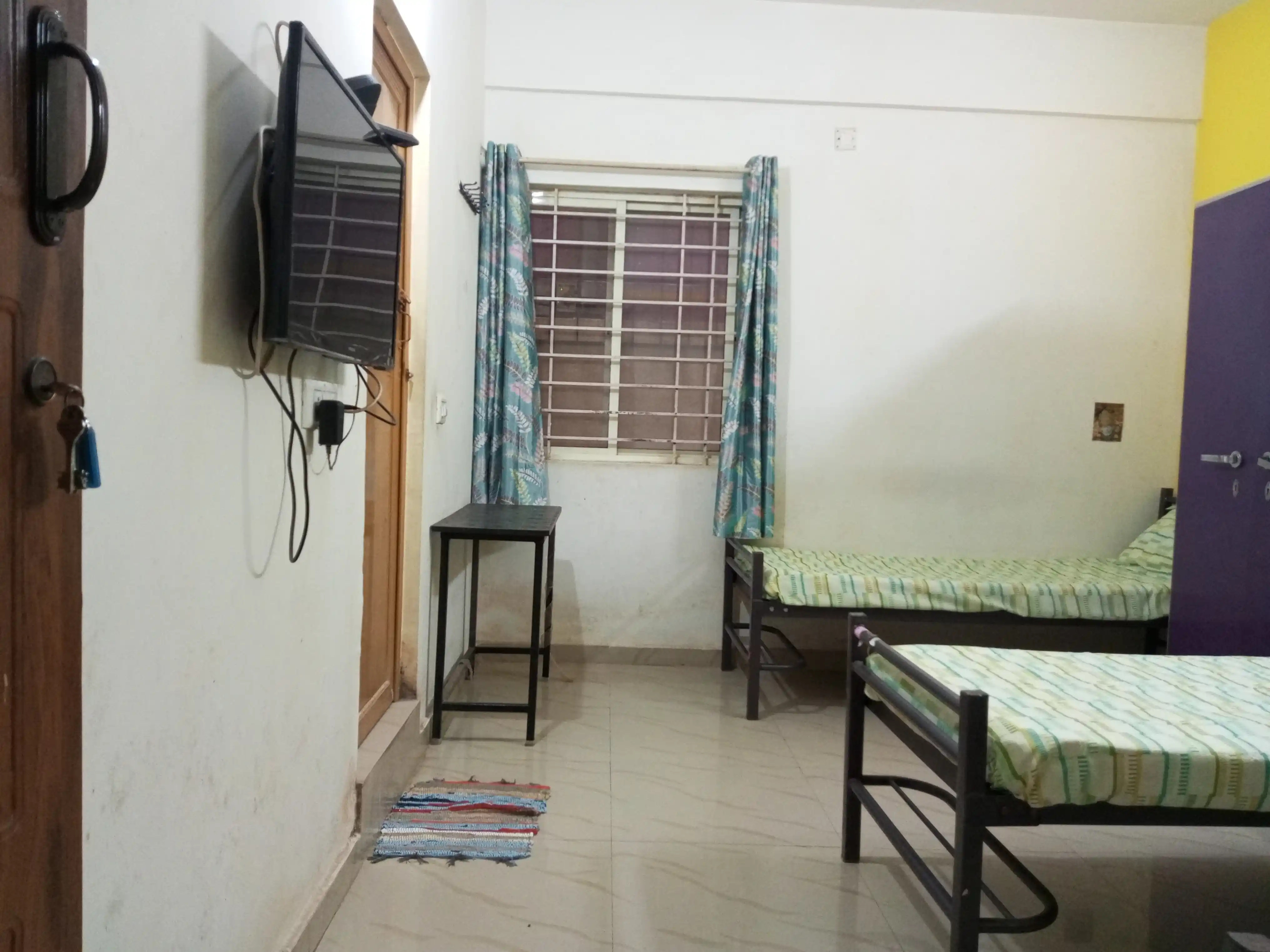 Vilaasa A Hoodi - Image 17
