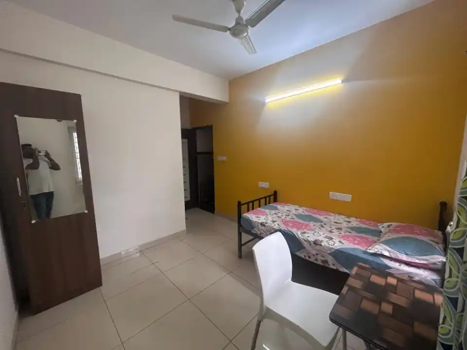 Vilaasa Men Ecity - Image 18
