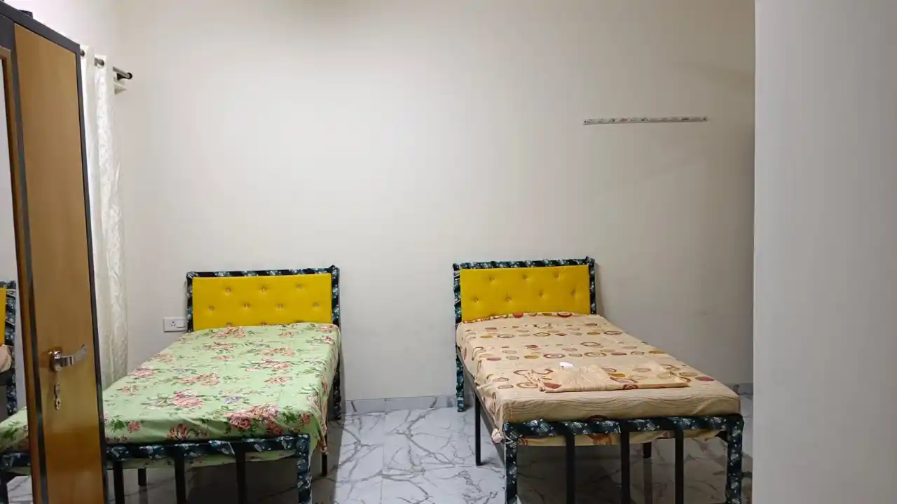 SAYABA KURLA Photo 5 SAYABA KURLA Photo 5