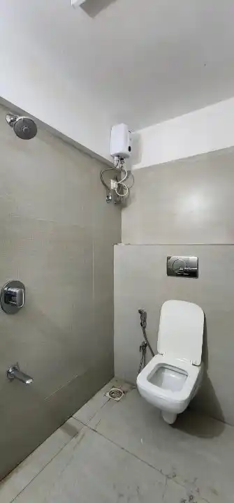 Garden View Apartment - Image 8