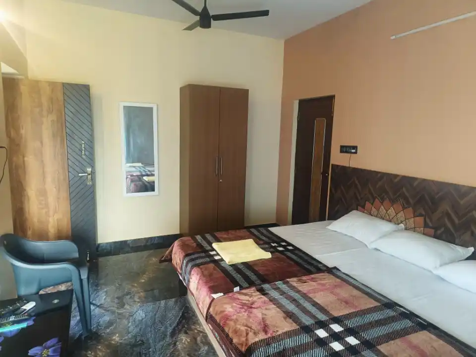 Nainika House  Photo 4