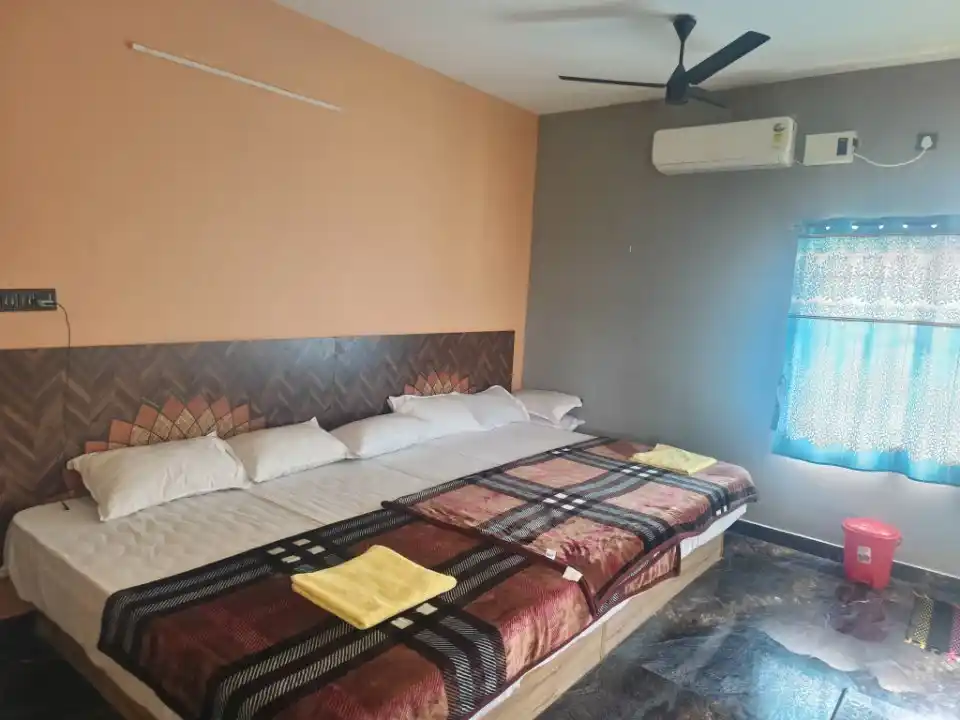 Nainika House  Photo 5