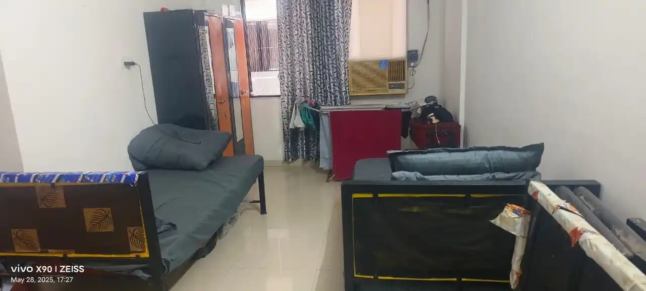 Mass U Foria E 702 KURLA Photo 3