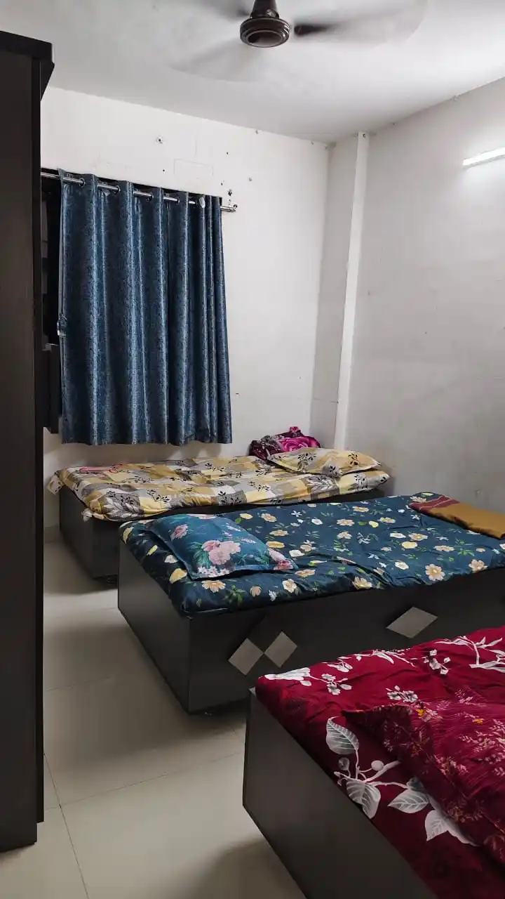 KESRINANDAN  GIRLS  PG Photo 2